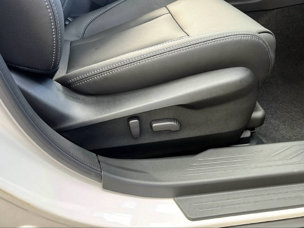 SUBARU Outback 2.5i Final Edition-image-11
