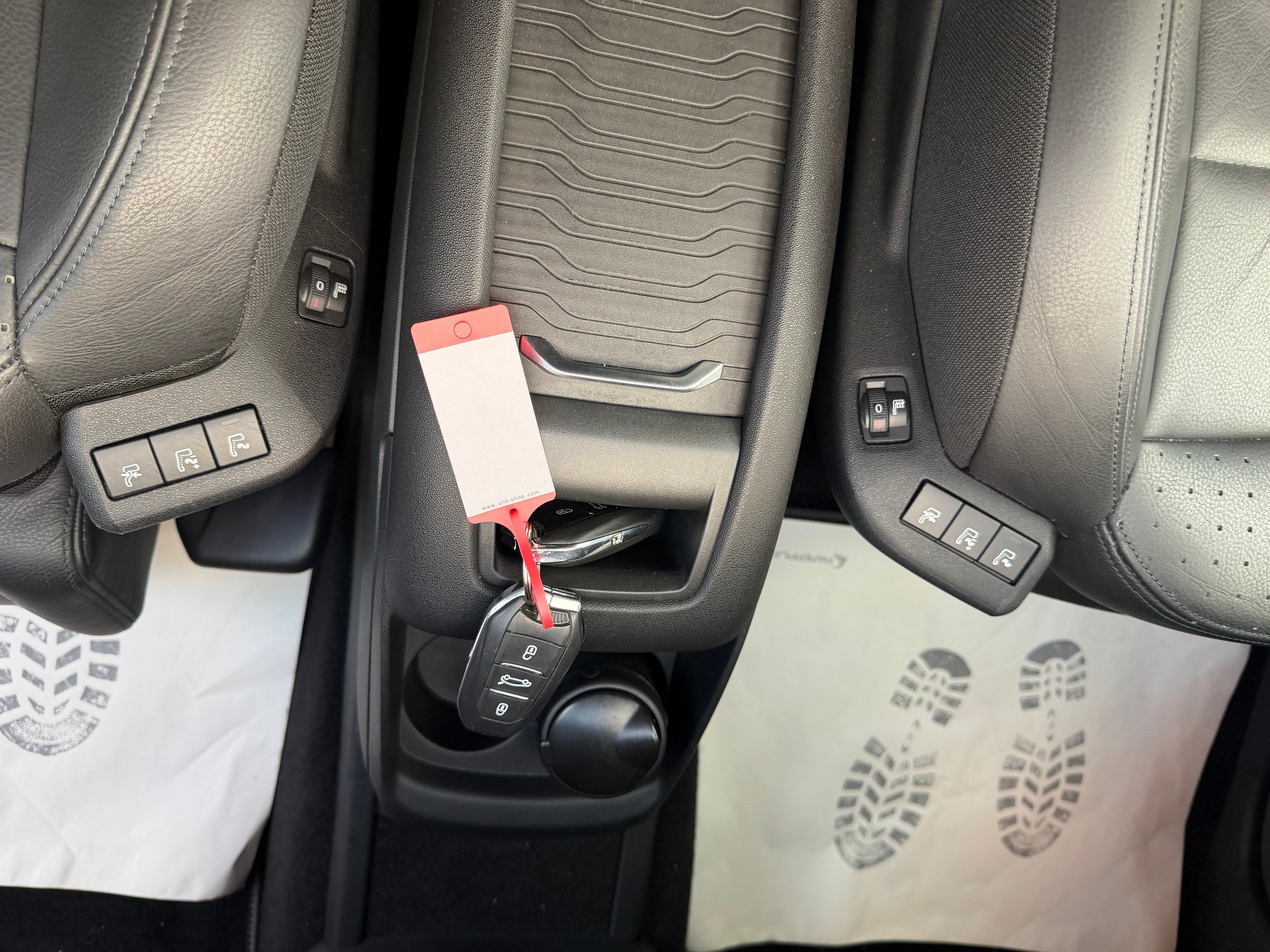 CITROEN Grand C4 Picasso 1.6 e-HDi Exclusive EGS6-image-18
