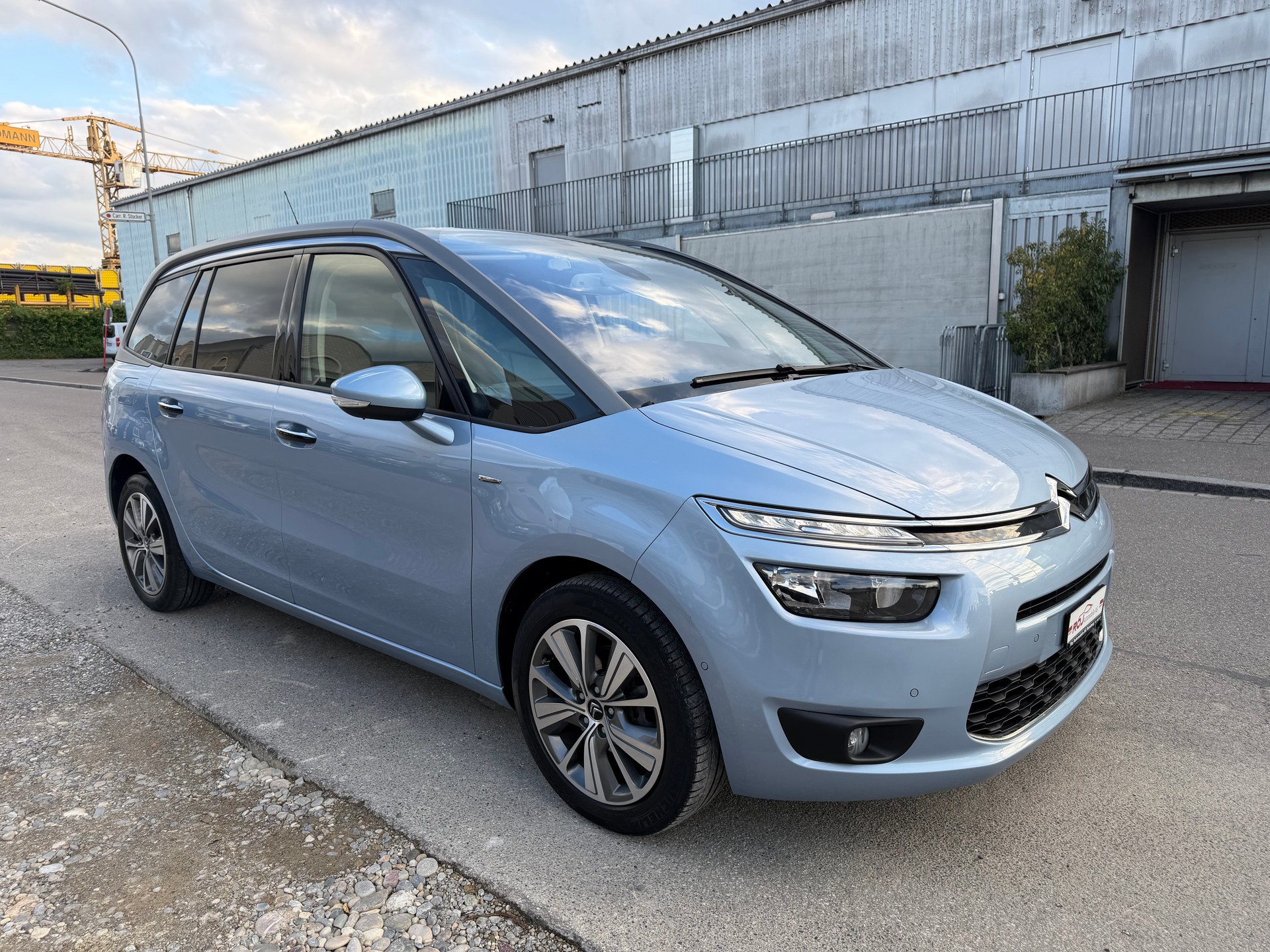 CITROEN Grand C4 Picasso 1.6 e-HDi Exclusive EGS6-image-3