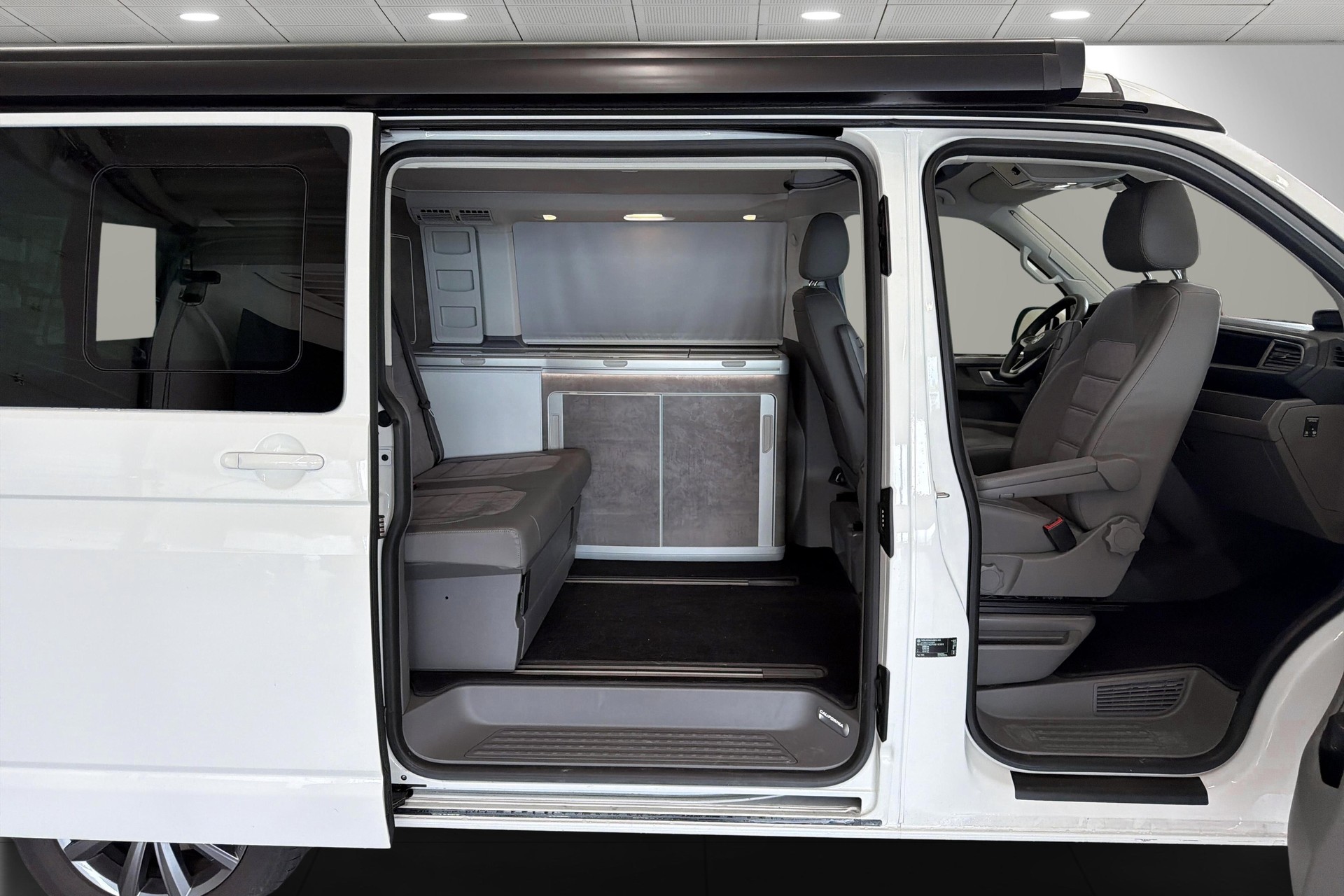 VW T6.1 California 2.0 TDI Ocean Liberty-image-23