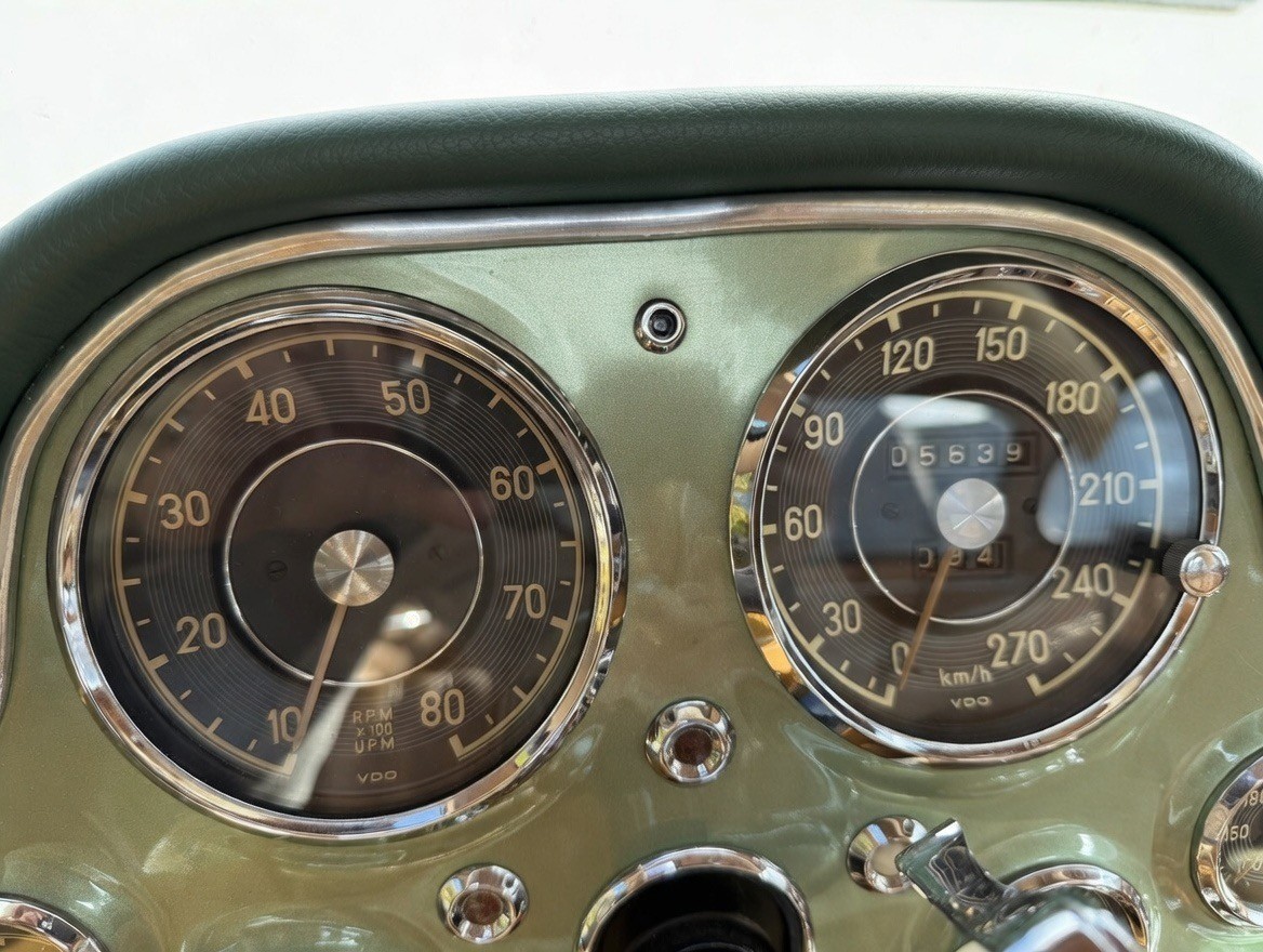 MERCEDES-BENZ 300 SL Flügeltürer-showroom-element-1