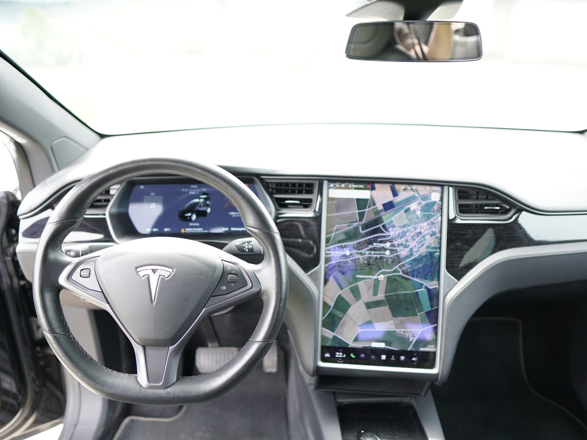 TESLA 75 D-image-1