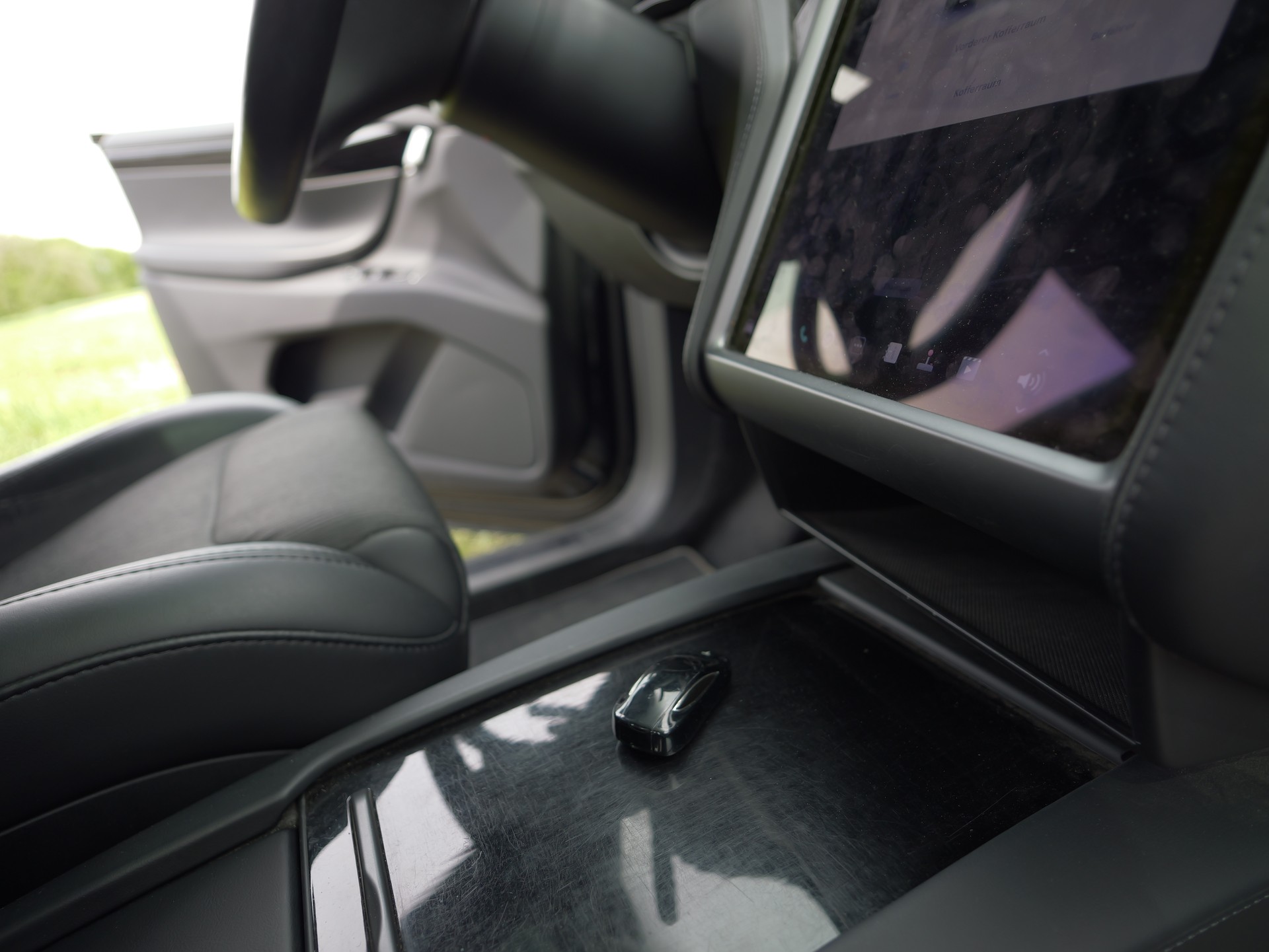 TESLA 75 D-image-12