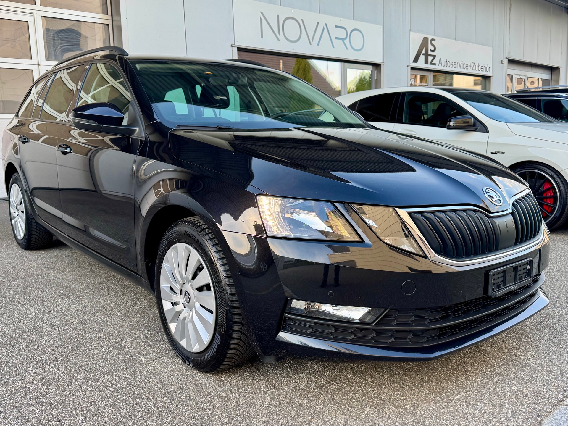 SKODA Octavia Combi 2.0 TDI DSG *mit AHK*-image-2