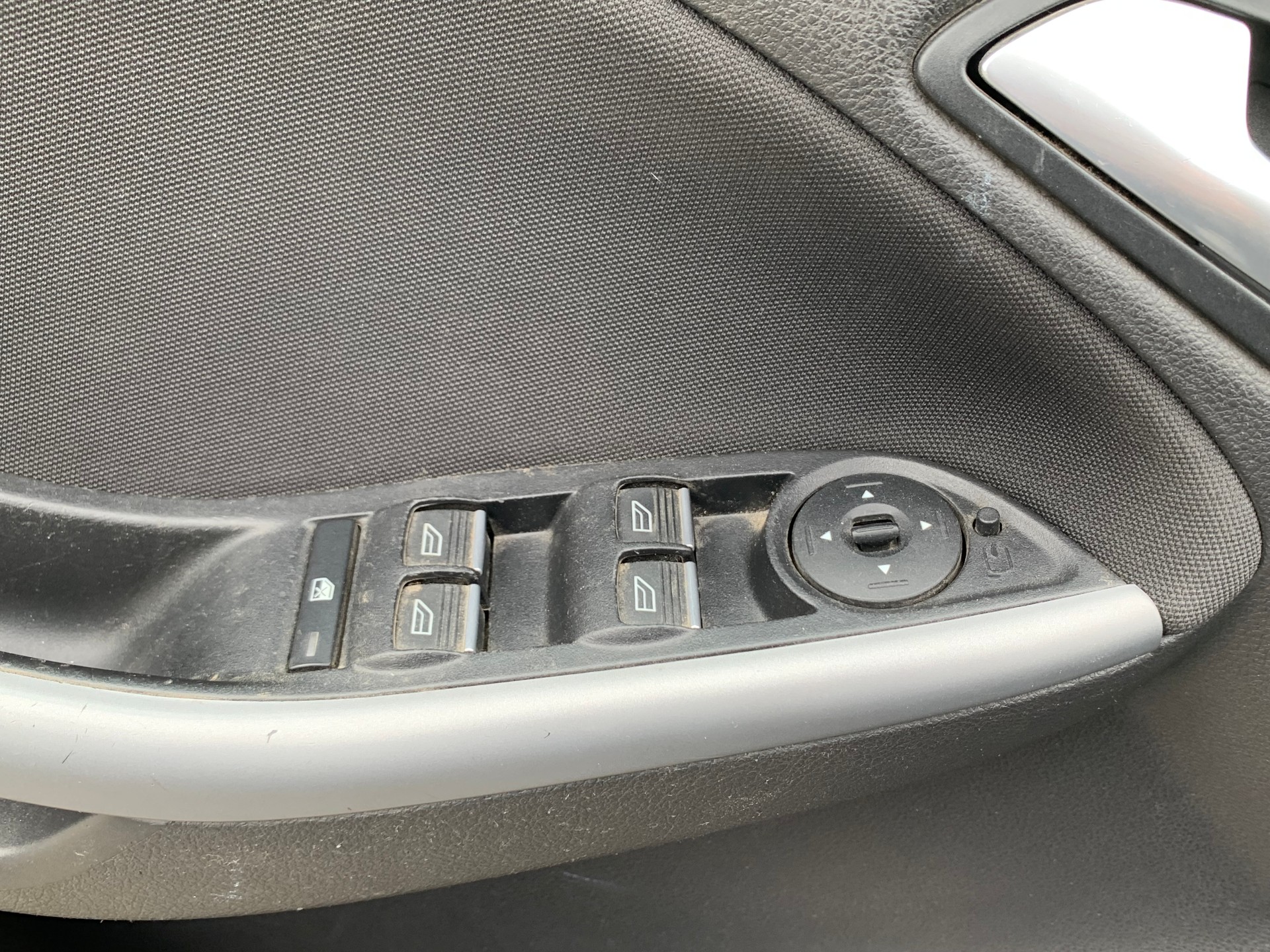 FORD Focus 1.0 SCTi Business-image-13
