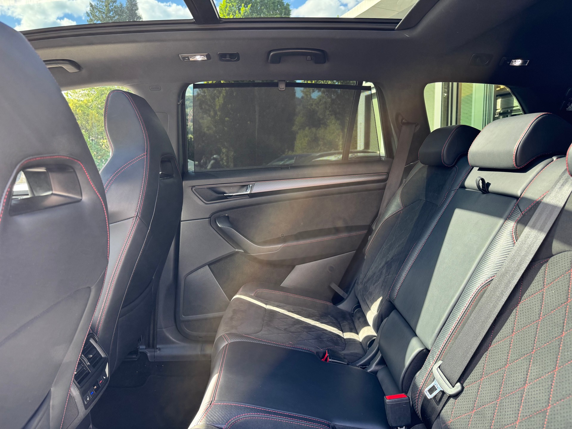 SKODA Kodiaq 2.0 TSI 4x4 RS-image-11