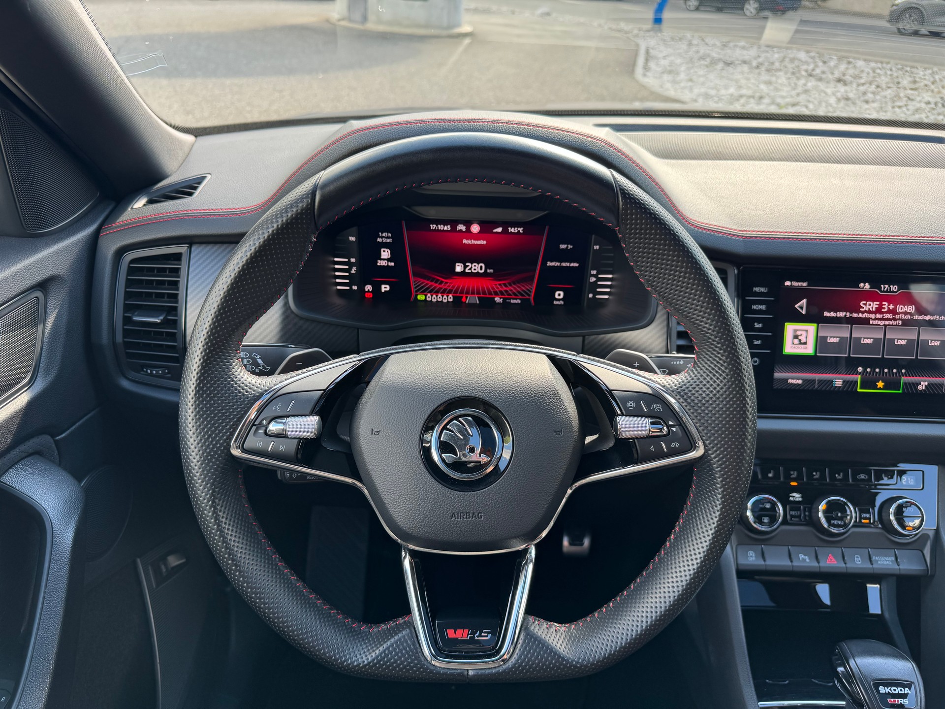 SKODA Kodiaq 2.0 TSI 4x4 RS-image-14