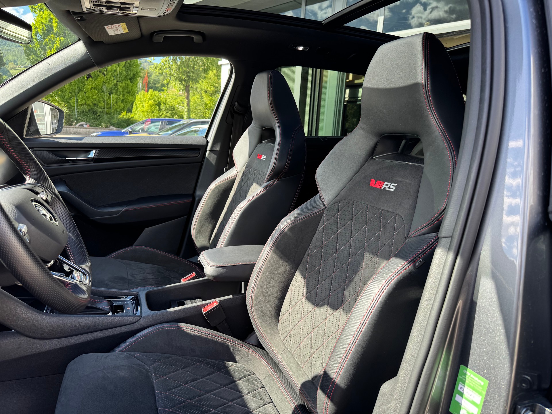 SKODA Kodiaq 2.0 TSI 4x4 RS-image-10