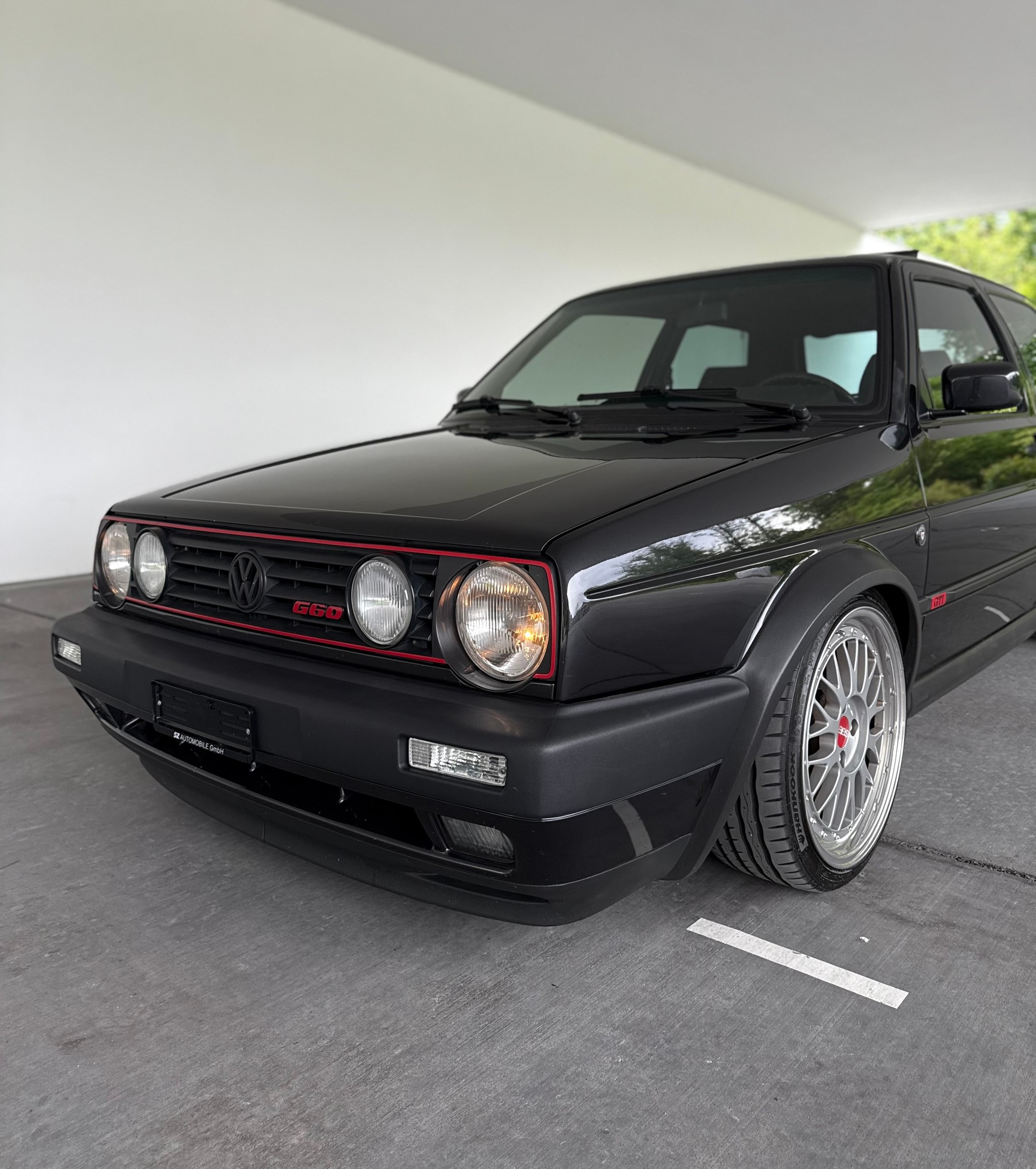 VW Golf 1800 GTI G60 Wolfsburg Edition-showroom-element-2