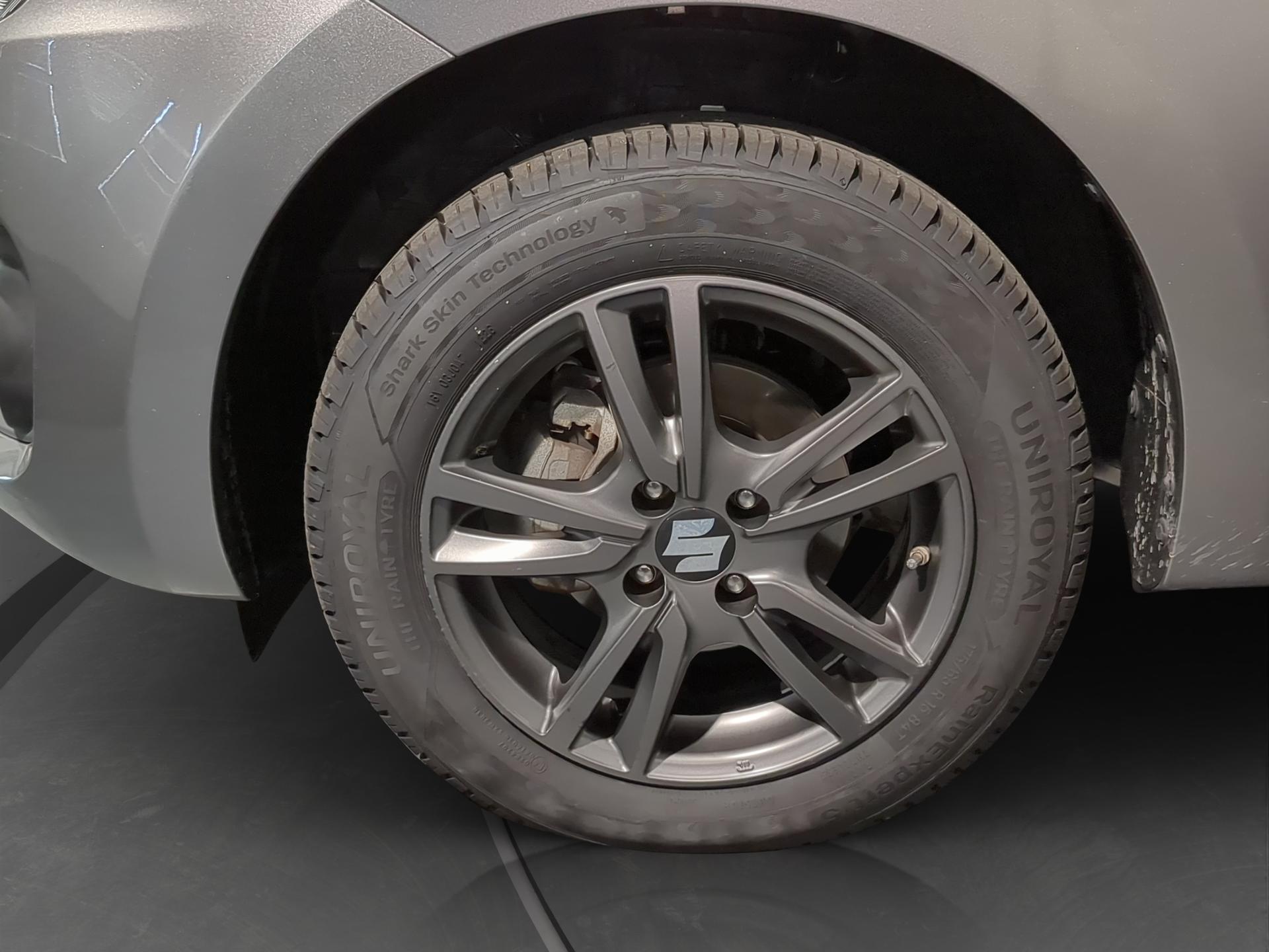 SUZUKI Swift 1.2 Compact + 4x4 Hybrid-image-24