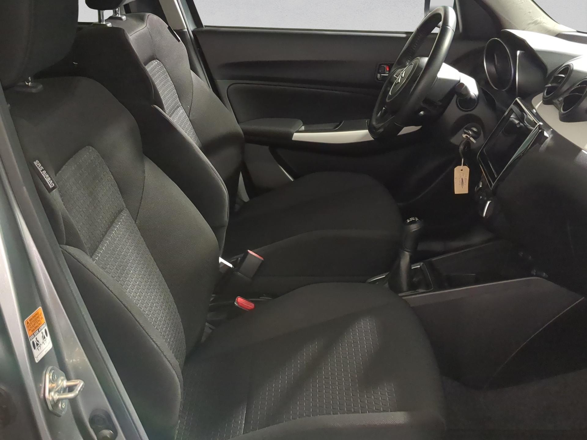 SUZUKI Swift 1.2 Compact + 4x4 Hybrid-image-15