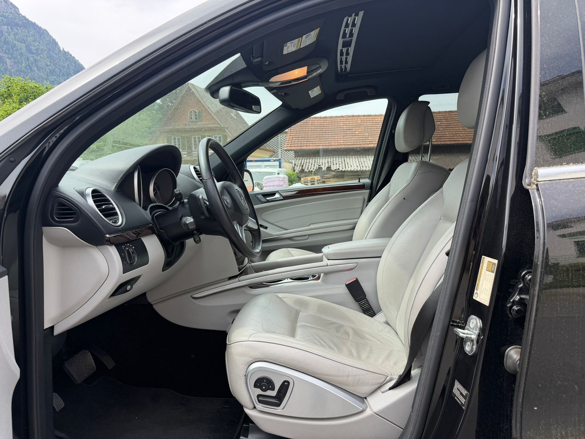 MERCEDES-BENZ GL 450 4Matic 7G-Tronic-image-6