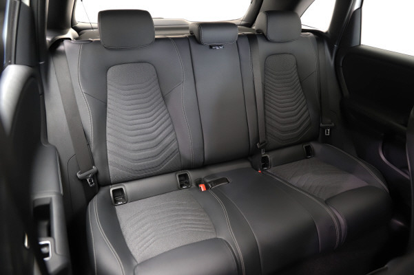 MERCEDES-BENZ B 200 d 4Matic Swiss Star-image-10