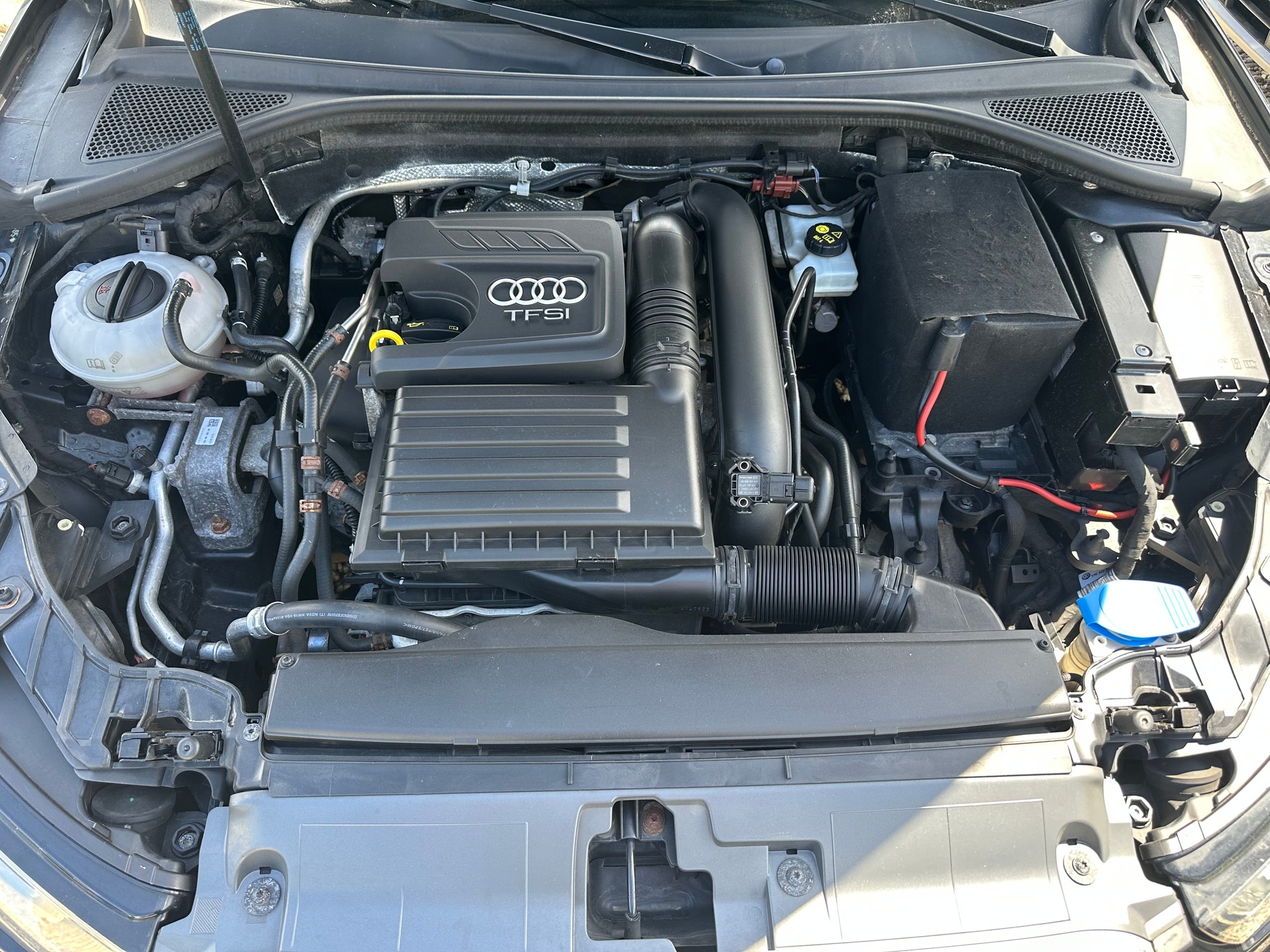 AUDI A3 Sportback 1.4 TFSI Ambiente-image-9