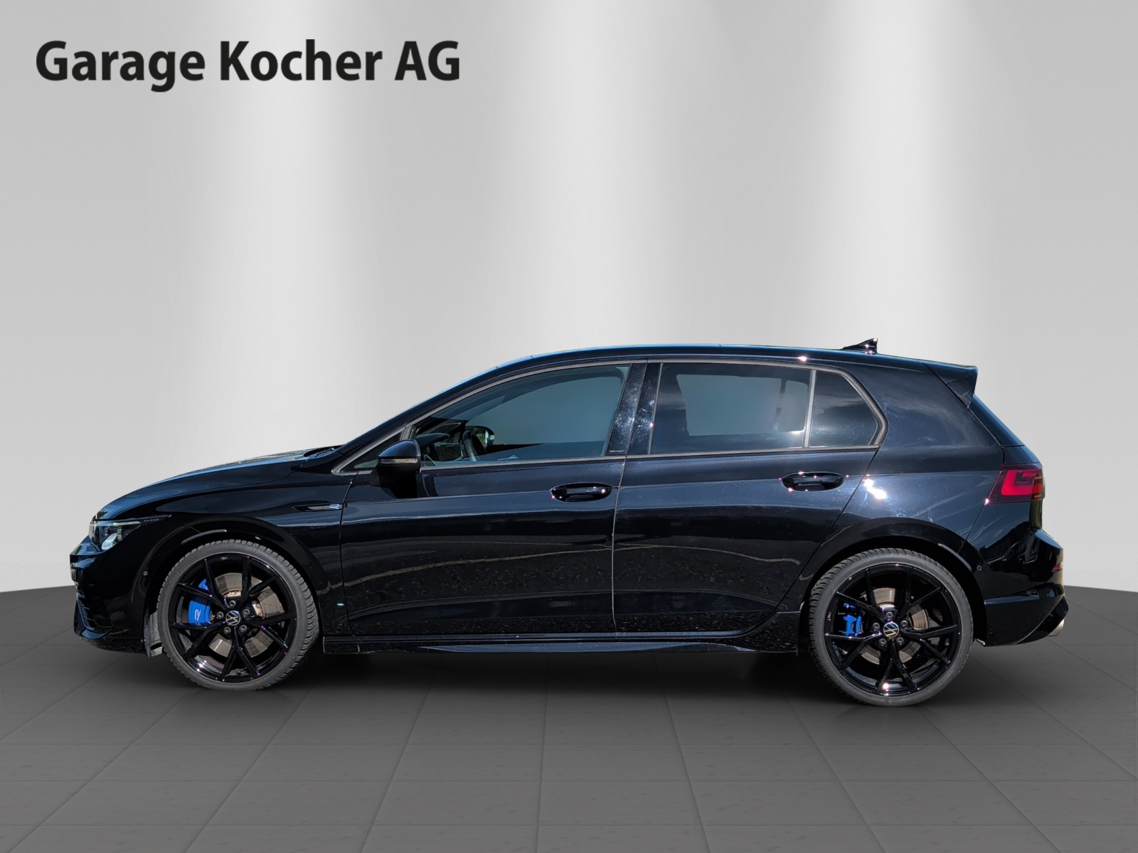 VW Golf 2.0 TSI R DSG 4Motion-image-2