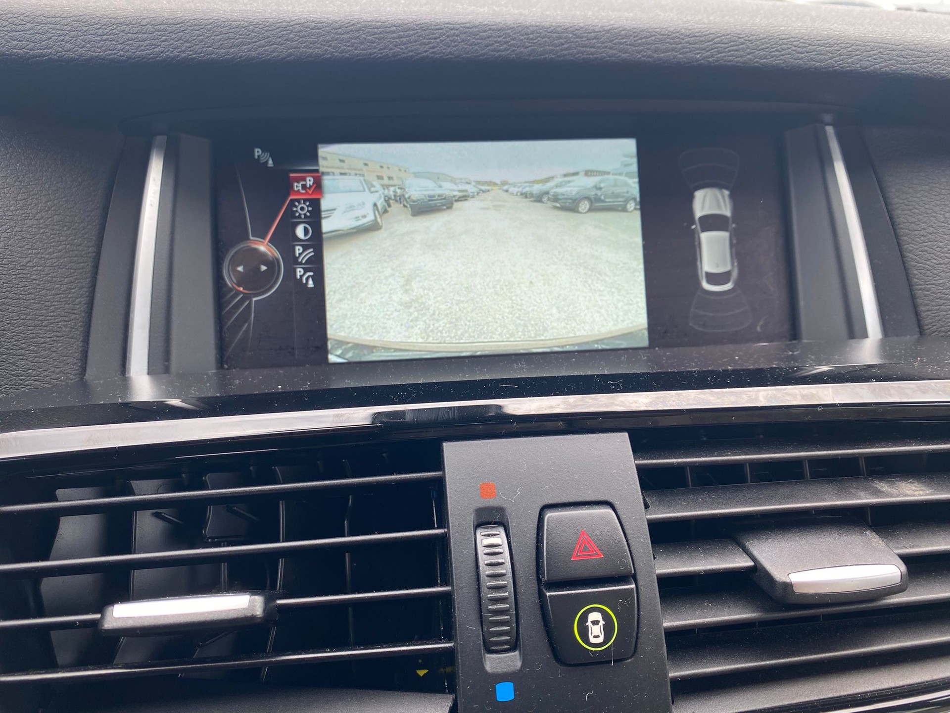 BMW X4 xDrive 28i xLine Steptronic-image-8