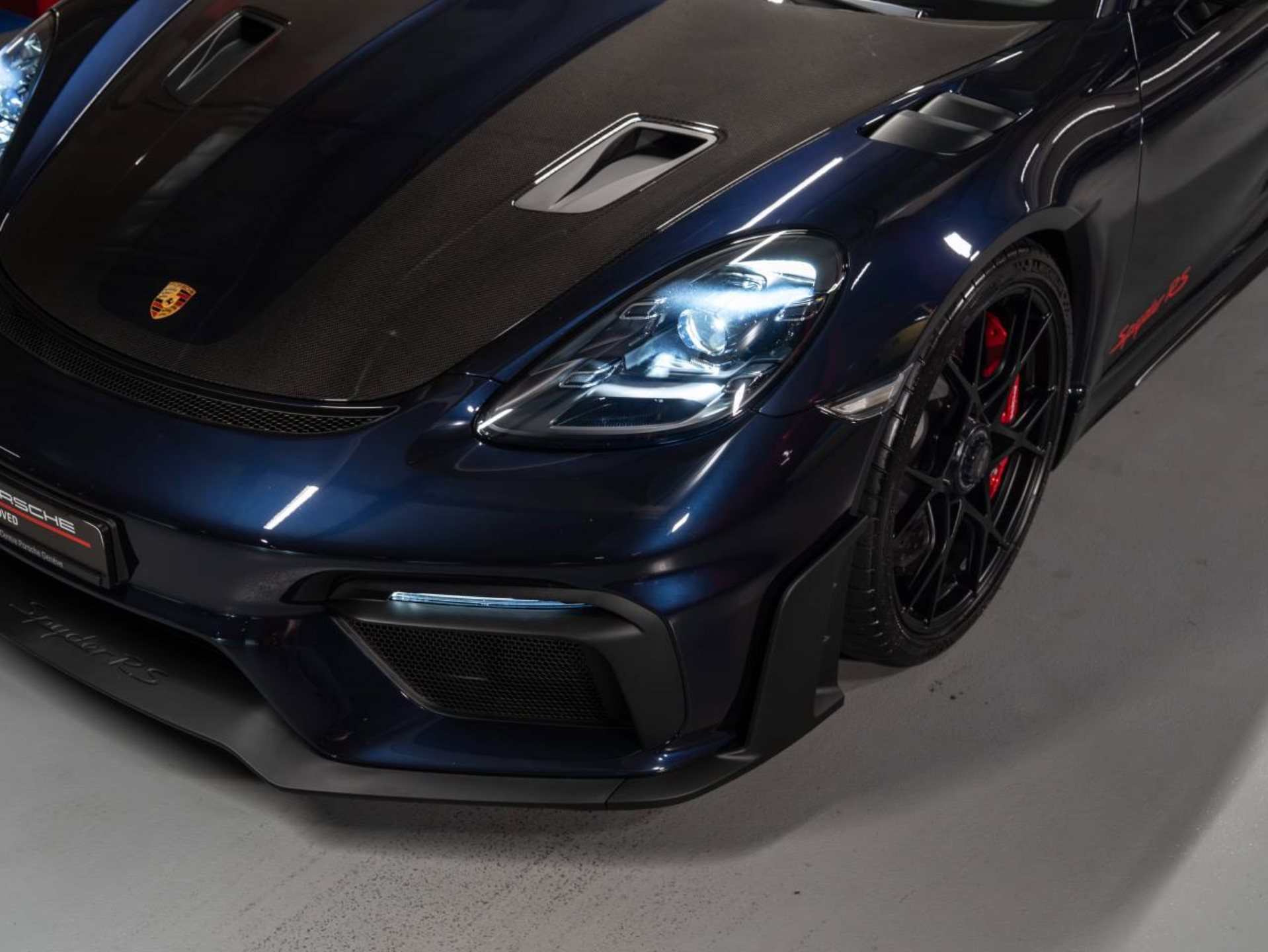 PORSCHE 718 Spyder RS (MY24)-image-24