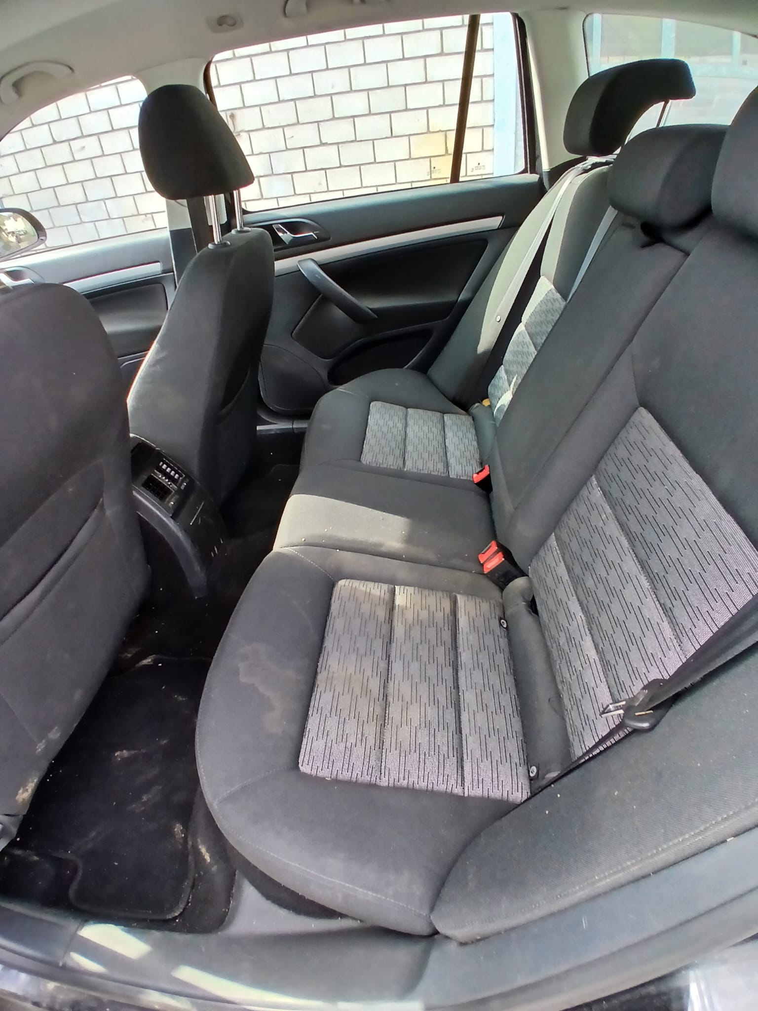 SKODA Octavia Combi 2.0 TDI Elegance 4x4-image-11