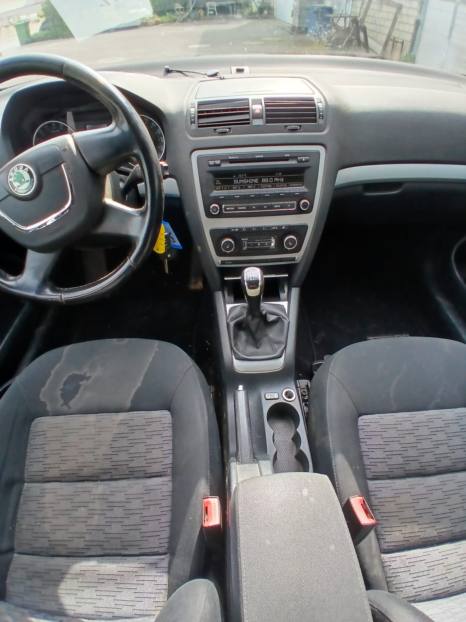 SKODA Octavia Combi 2.0 TDI Elegance 4x4-image-10