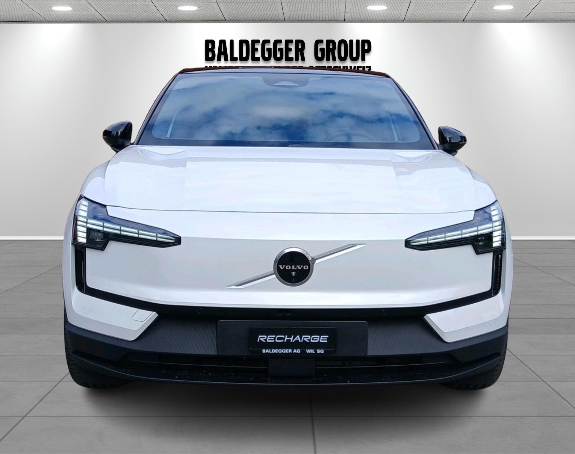 VOLVO EX 30 E60 Twin Ultra Performanc-image-7