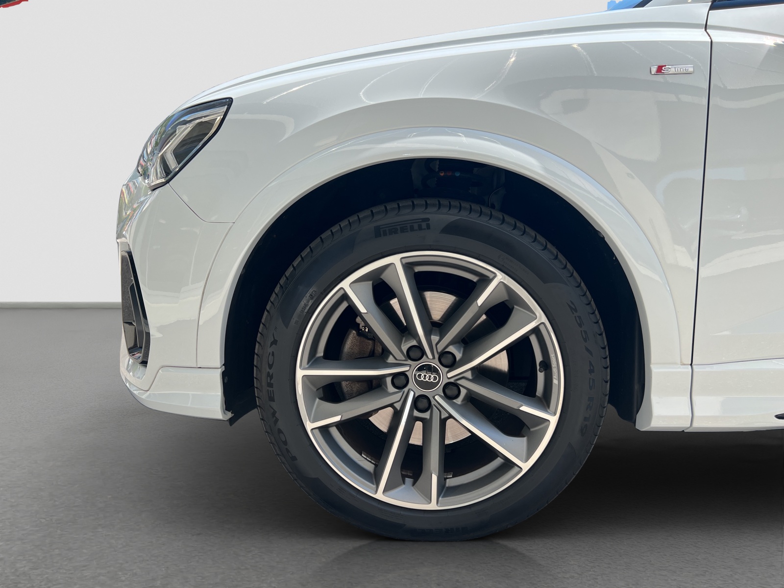 AUDI Q3 Sportback 40 TDI S line Attraction quattro S-tronic-image-4