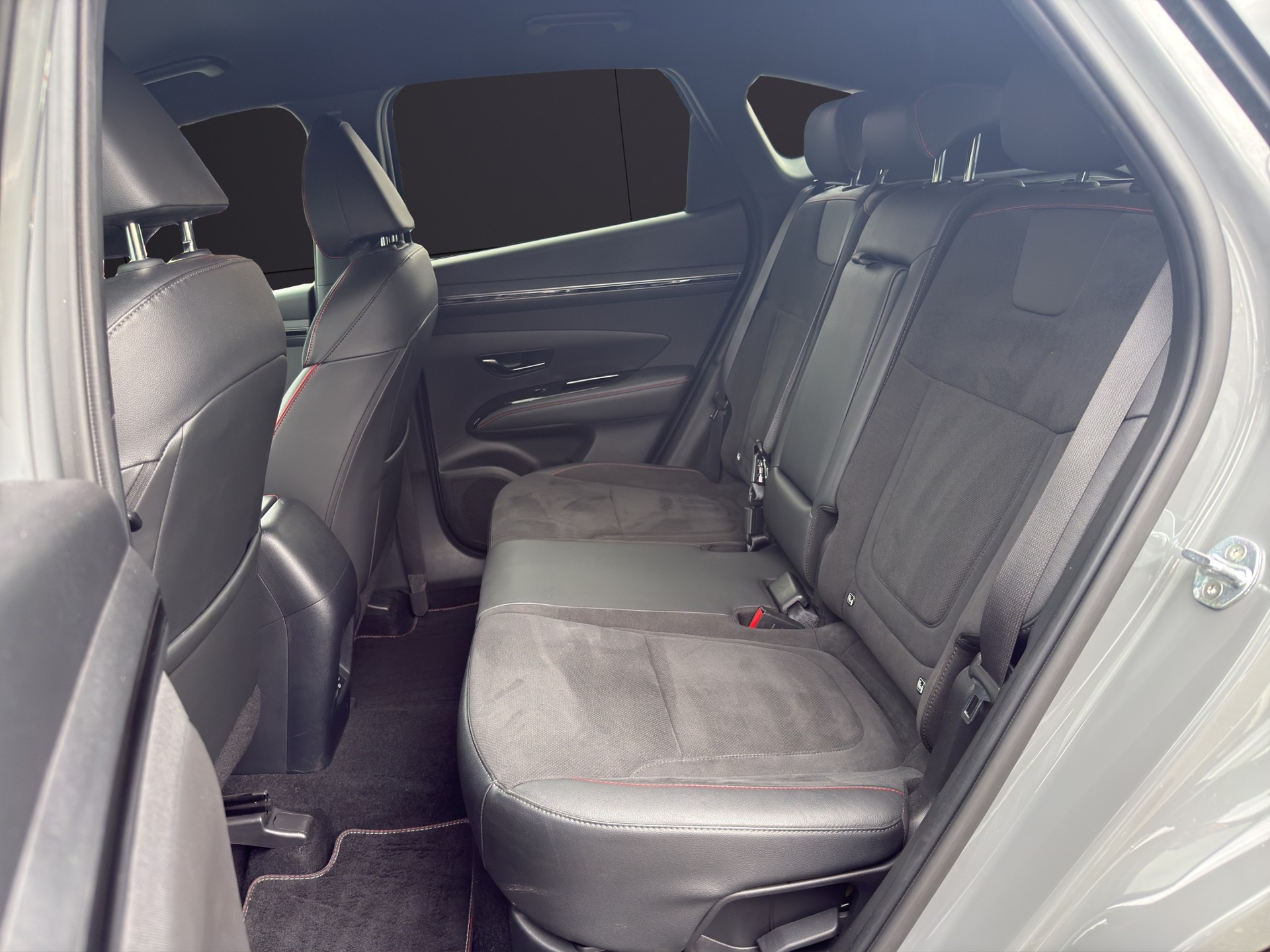 HYUNDAI Tucson 1.6 TGDI HEV N Line 4WD-image-16