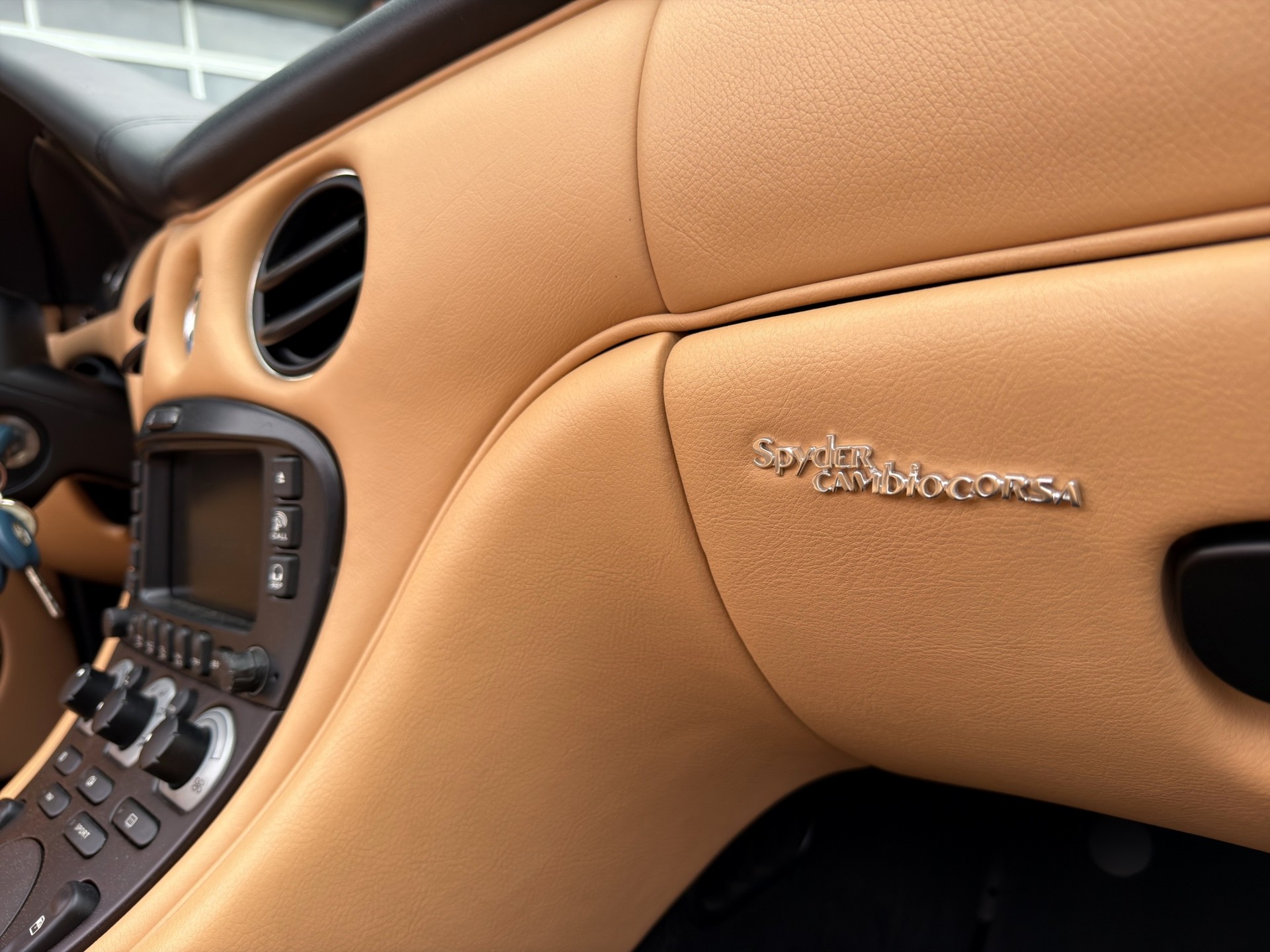 MASERATI Spyder GT-image-22