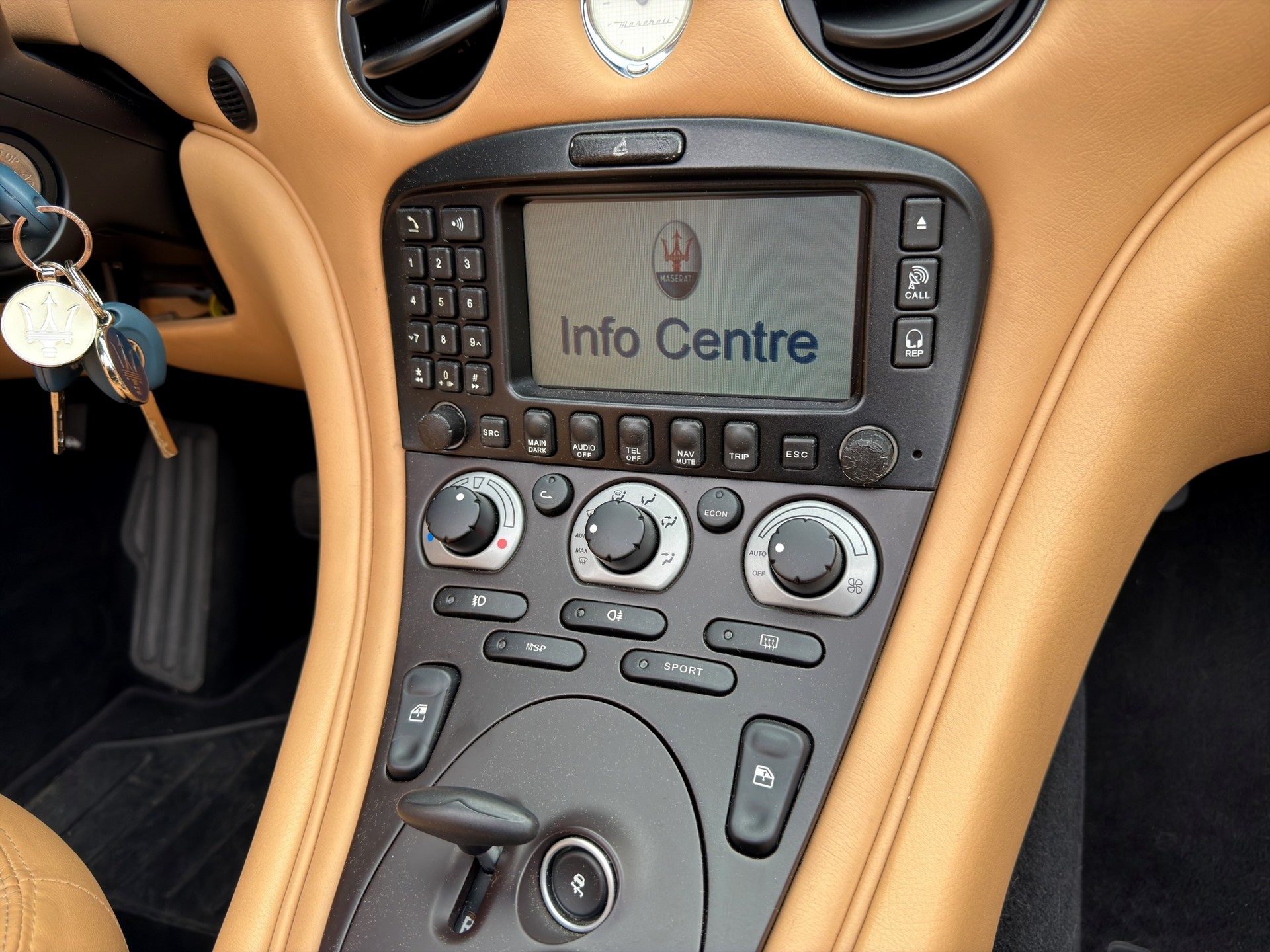 MASERATI Spyder GT-image-21