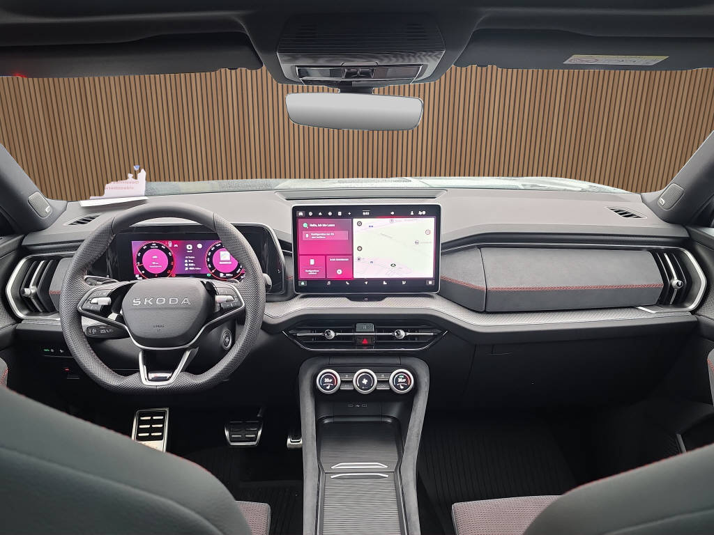 SKODA Kodiaq 2.0 TSI RS-image-17