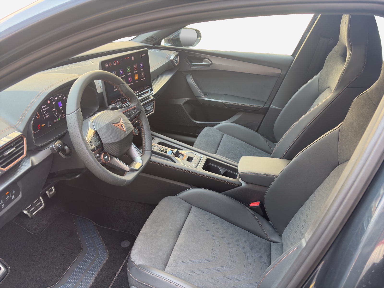 CUPRA LEON ST 2.0 TSI DSG 4Drive-image-14