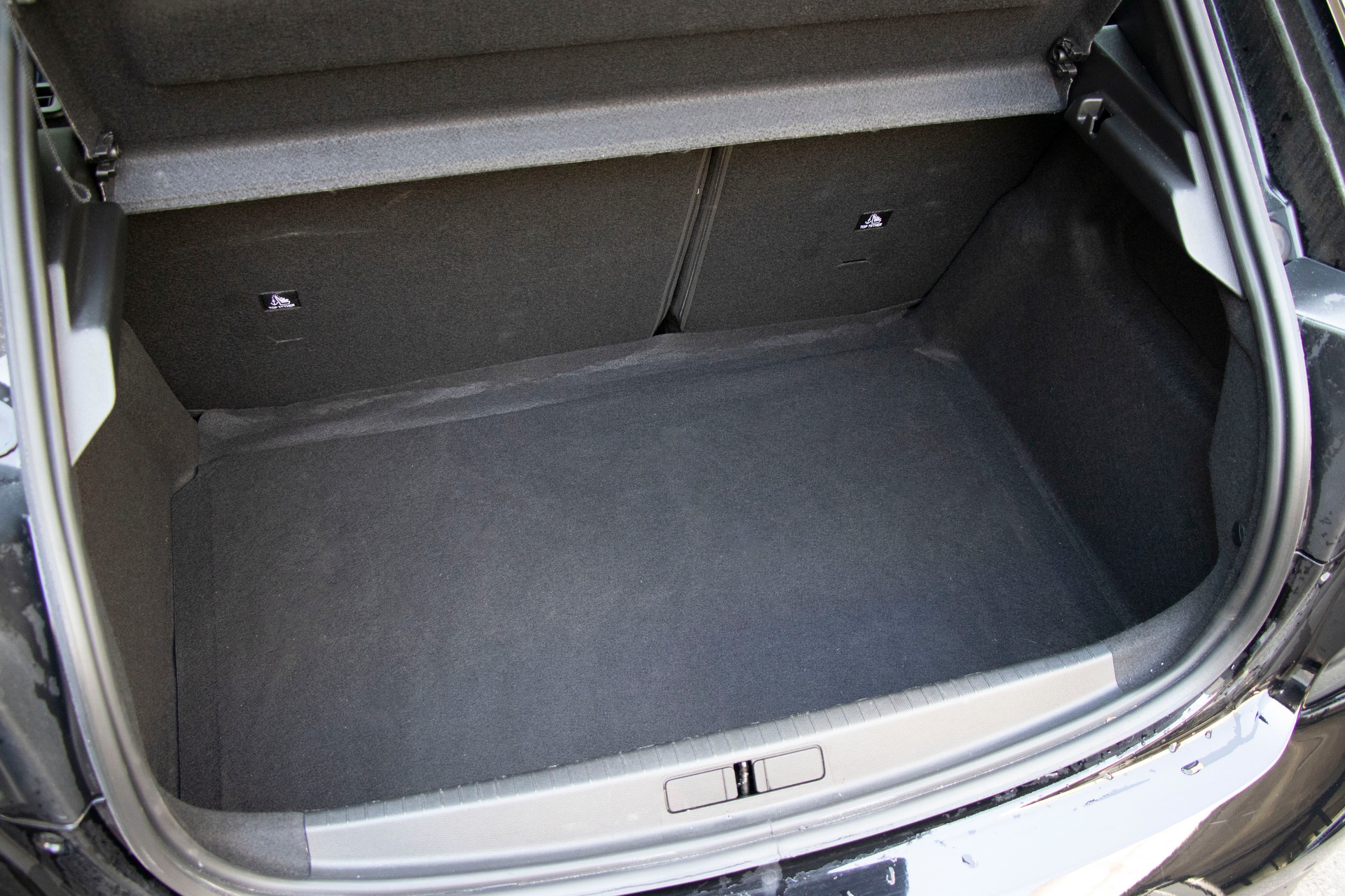 PEUGEOT 208 1.2 PureTech Active-image-9