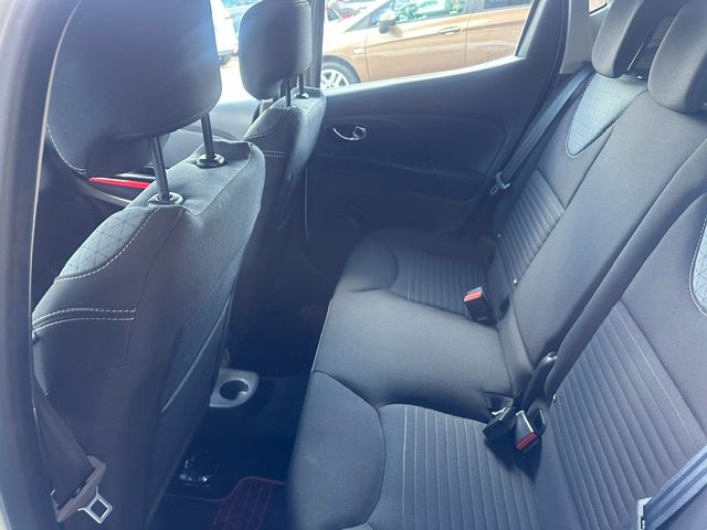 RENAULT Clio 1.2 16V T Swiss Edition EDC-image-10