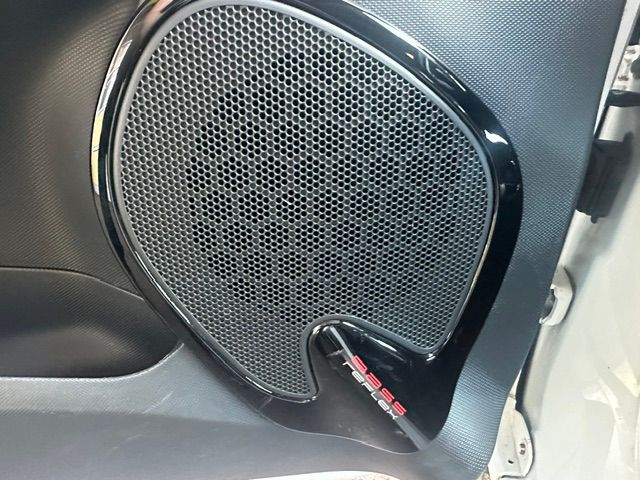 RENAULT Clio 1.2 16V T Swiss Edition EDC-image-13