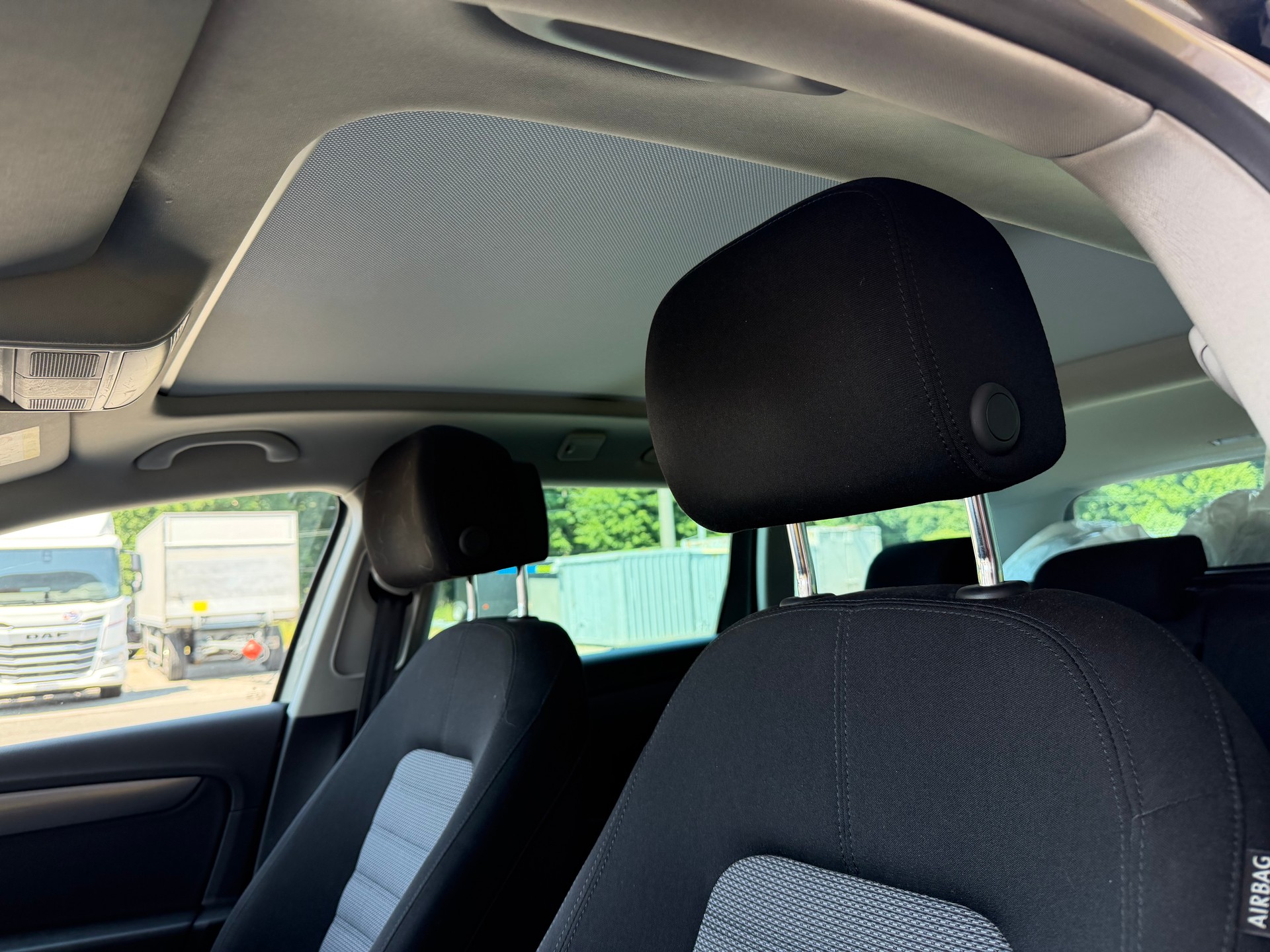 VW Passat Variant 2.0 TDI BMT DSG-image-9
