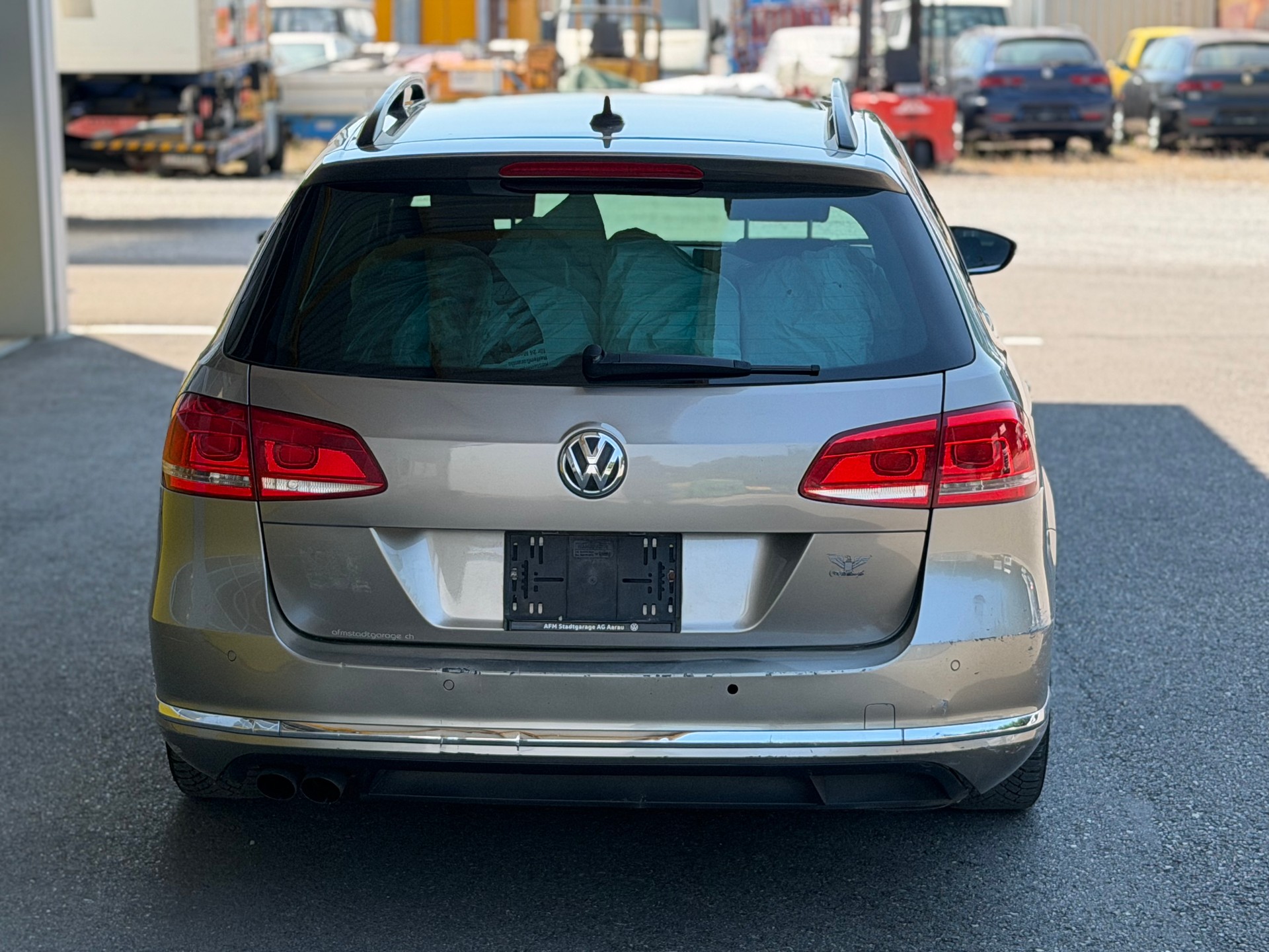 VW Passat Variant 2.0 TDI BMT DSG-image-4