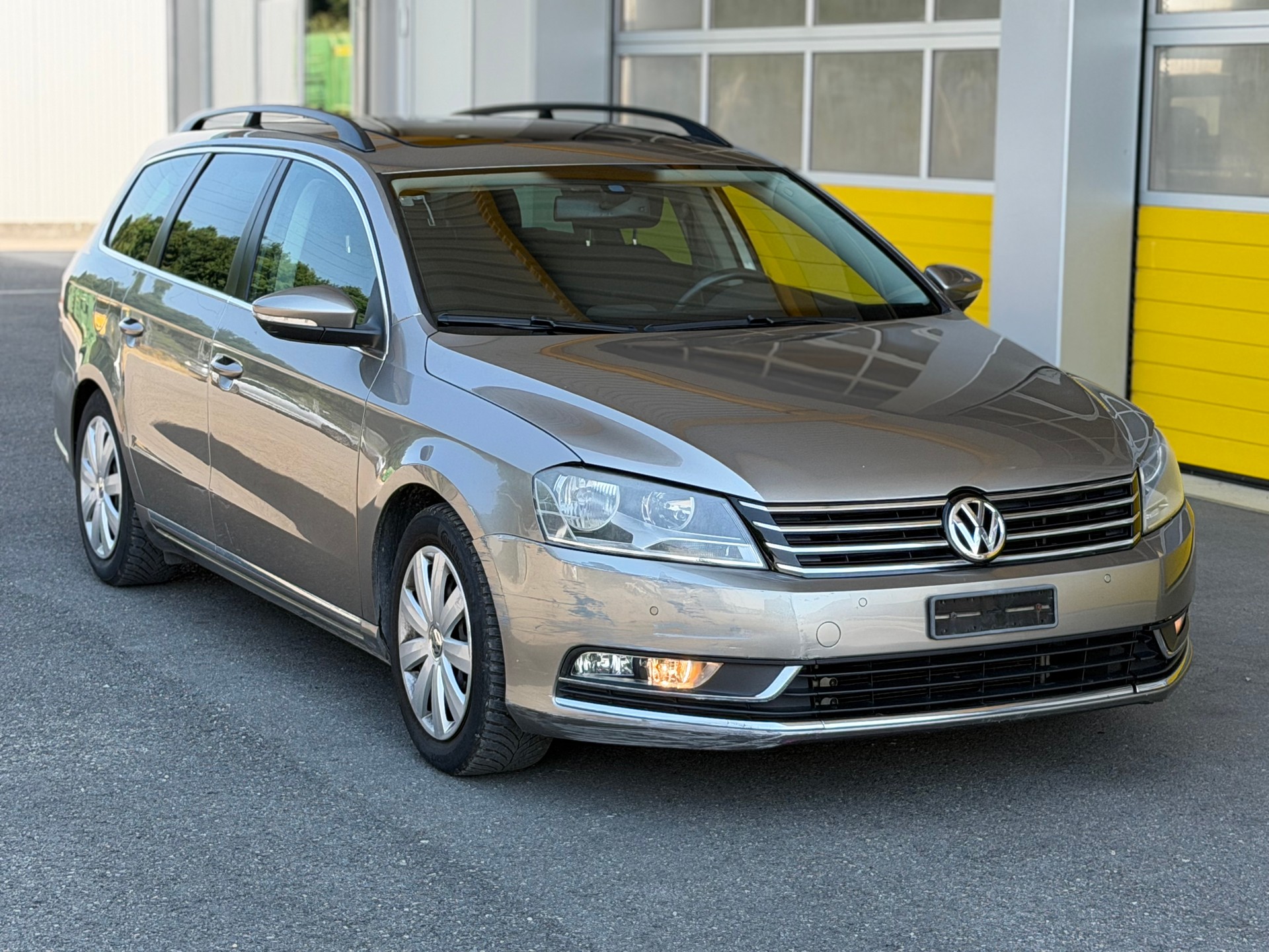 VW Passat Variant 2.0 TDI BMT DSG-image-0