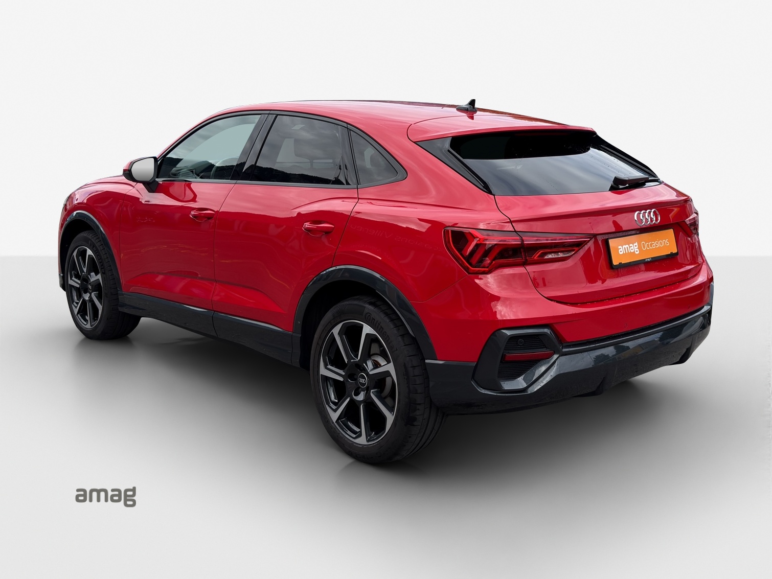 AUDI Q3 Sportback 35 TFSI Attraction S-tronic-image-2