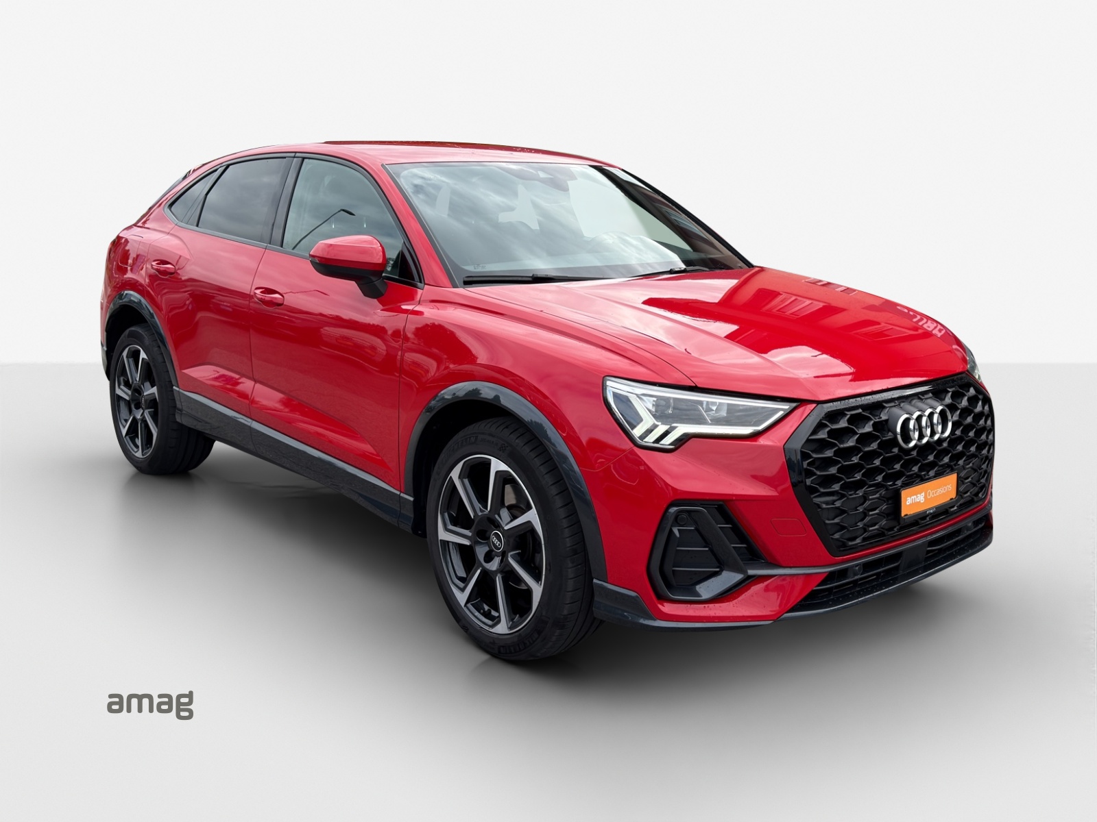 AUDI Q3 Sportback 35 TFSI Attraction S-tronic-image-5