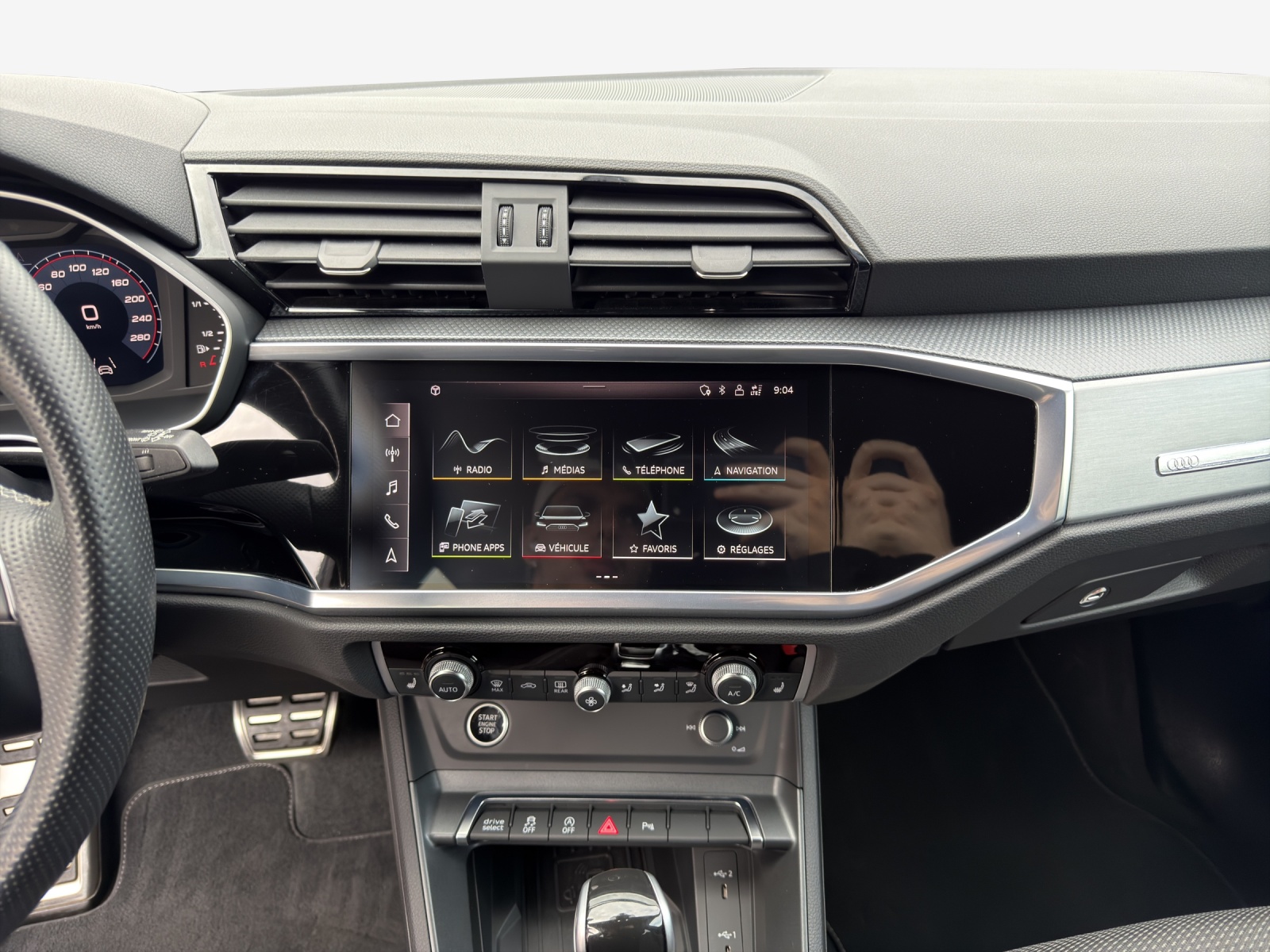 AUDI Q3 Sportback 35 TFSI Attraction S-tronic-image-10