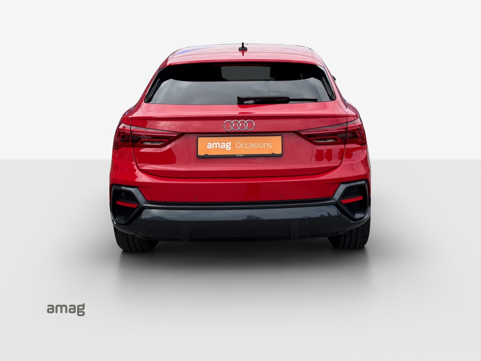 AUDI Q3 Sportback 35 TFSI Attraction S-tronic-image-3