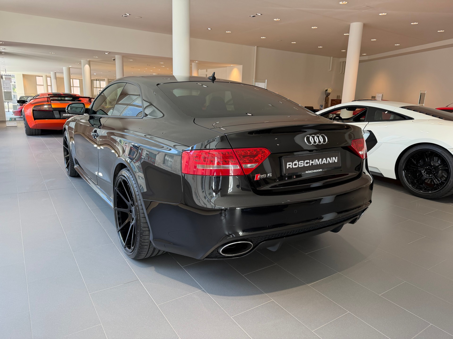 AUDI RS5 Coupé 4.2 FSI quattro S-tronic-image-4