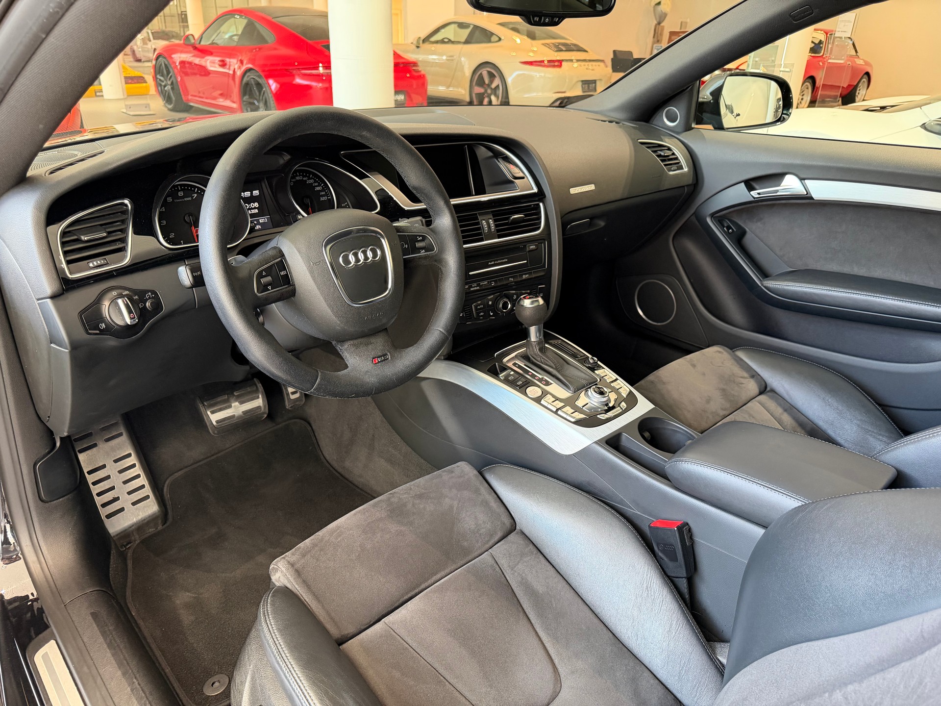 AUDI RS5 Coupé 4.2 FSI quattro S-tronic-image-7
