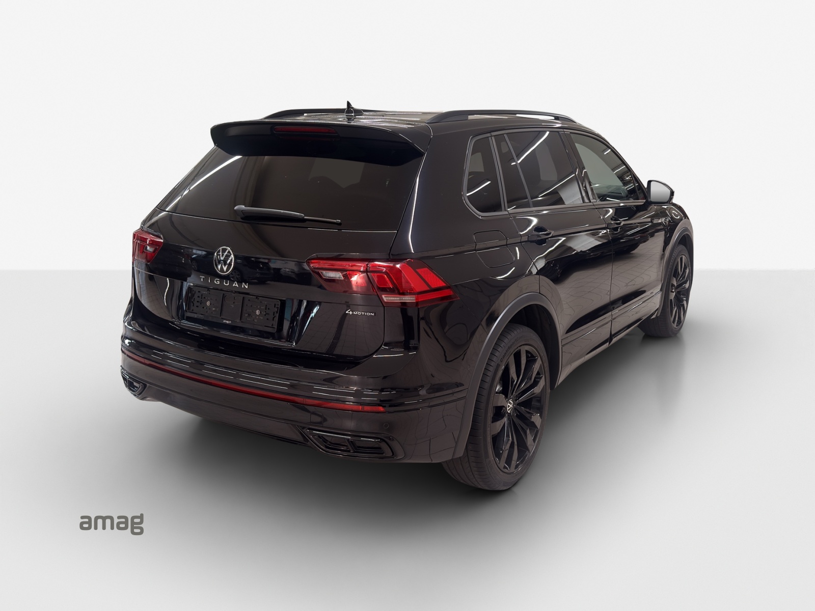 VW Tiguan 2.0TSI R-Line 4Motion DSG-image-4