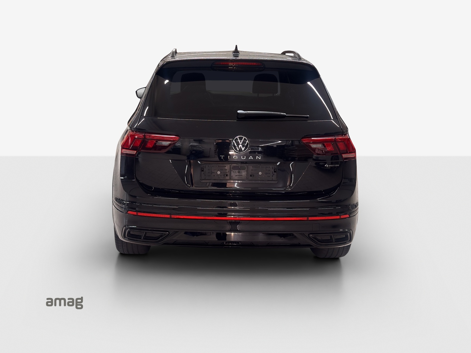 VW Tiguan 2.0TSI R-Line 4Motion DSG-image-3