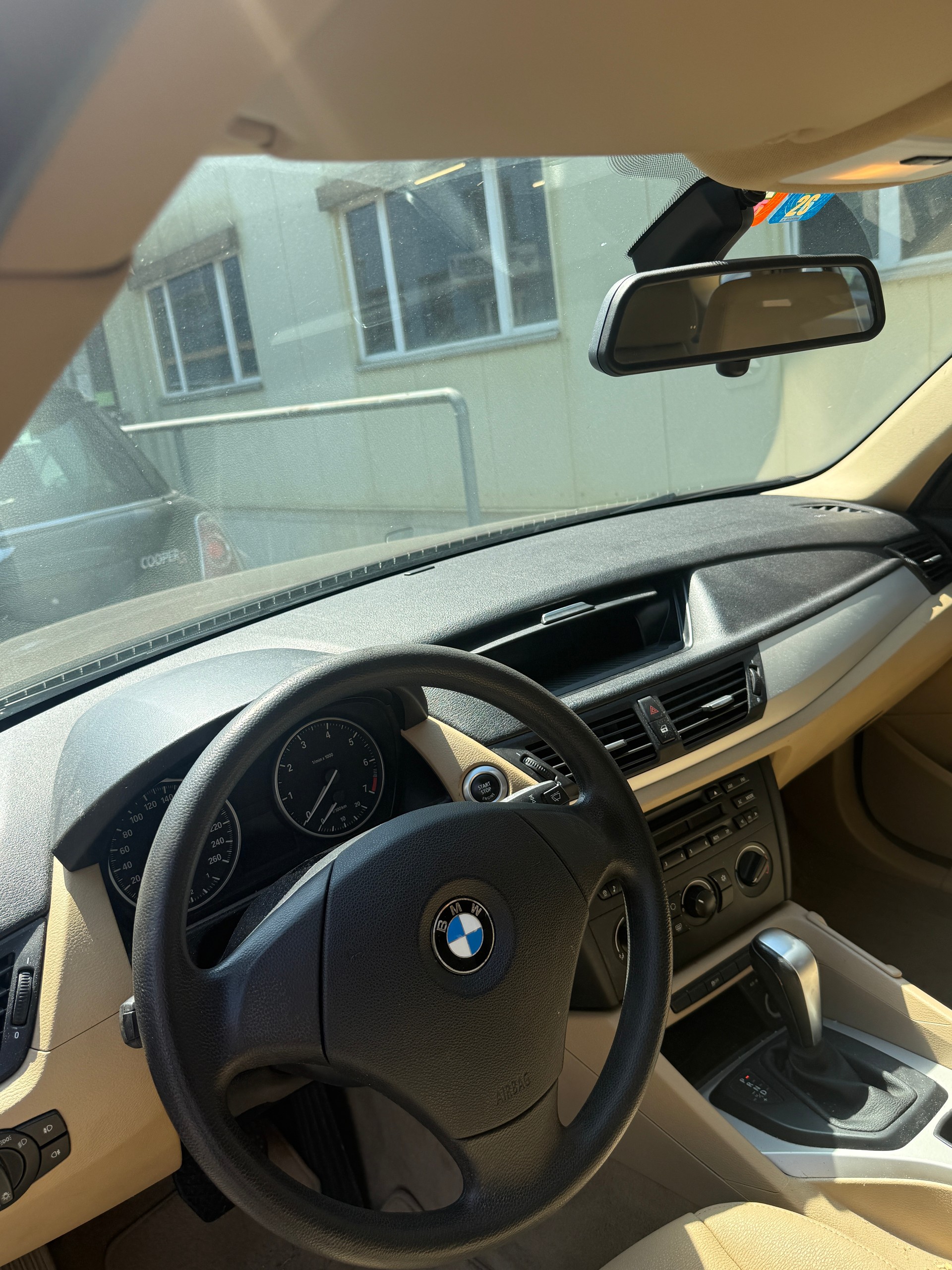 BMW X1 sDrive 18i Steptronic-image-9