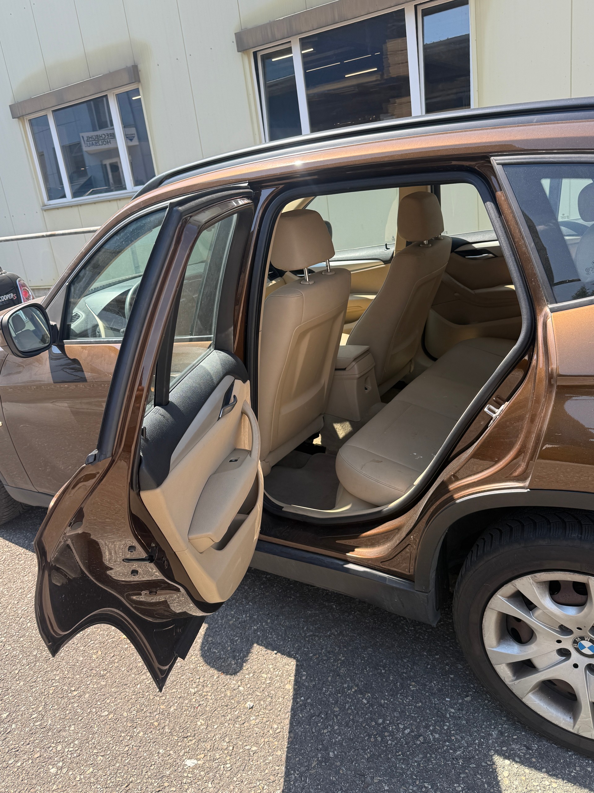 BMW X1 sDrive 18i Steptronic-image-4