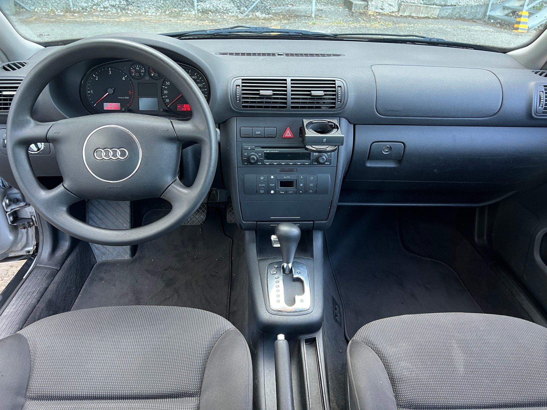 AUDI A3 1.9 TDI-PD Ambition-image-5