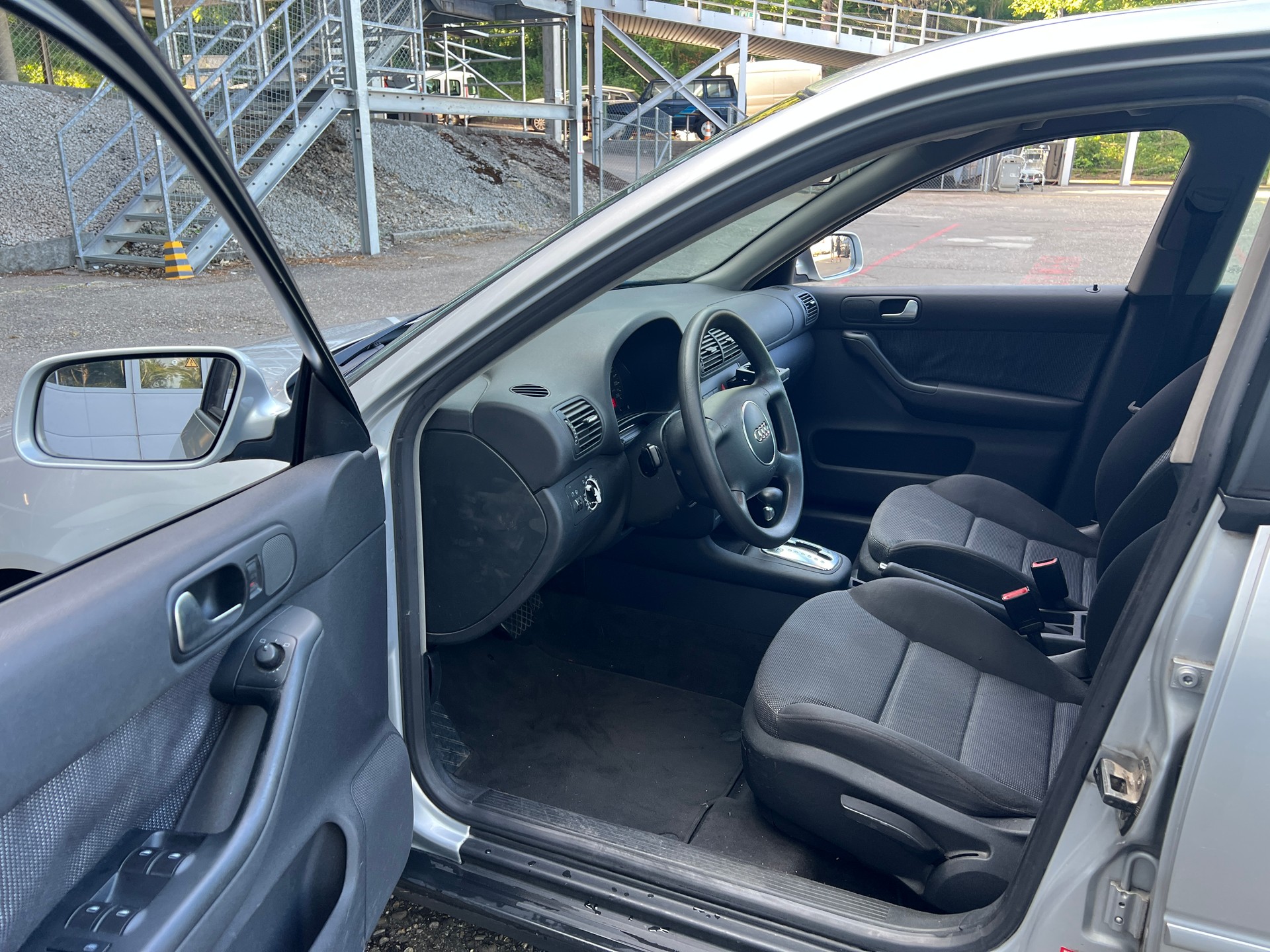 AUDI A3 1.9 TDI-PD Ambition-image-8