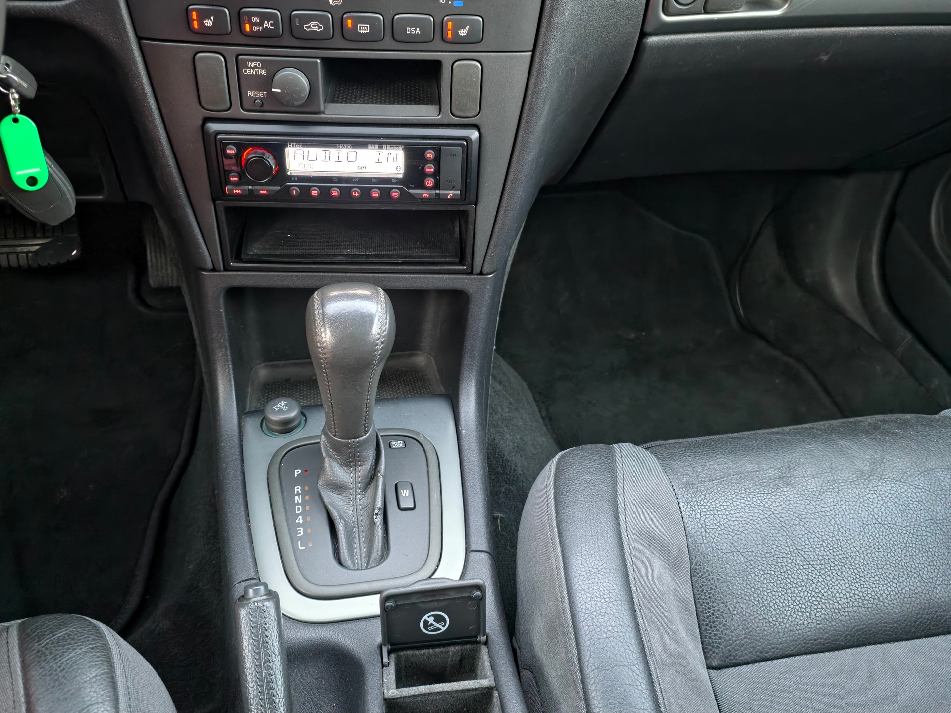 VOLVO V40 2.0Turbo | Automat | Kombi-image-5