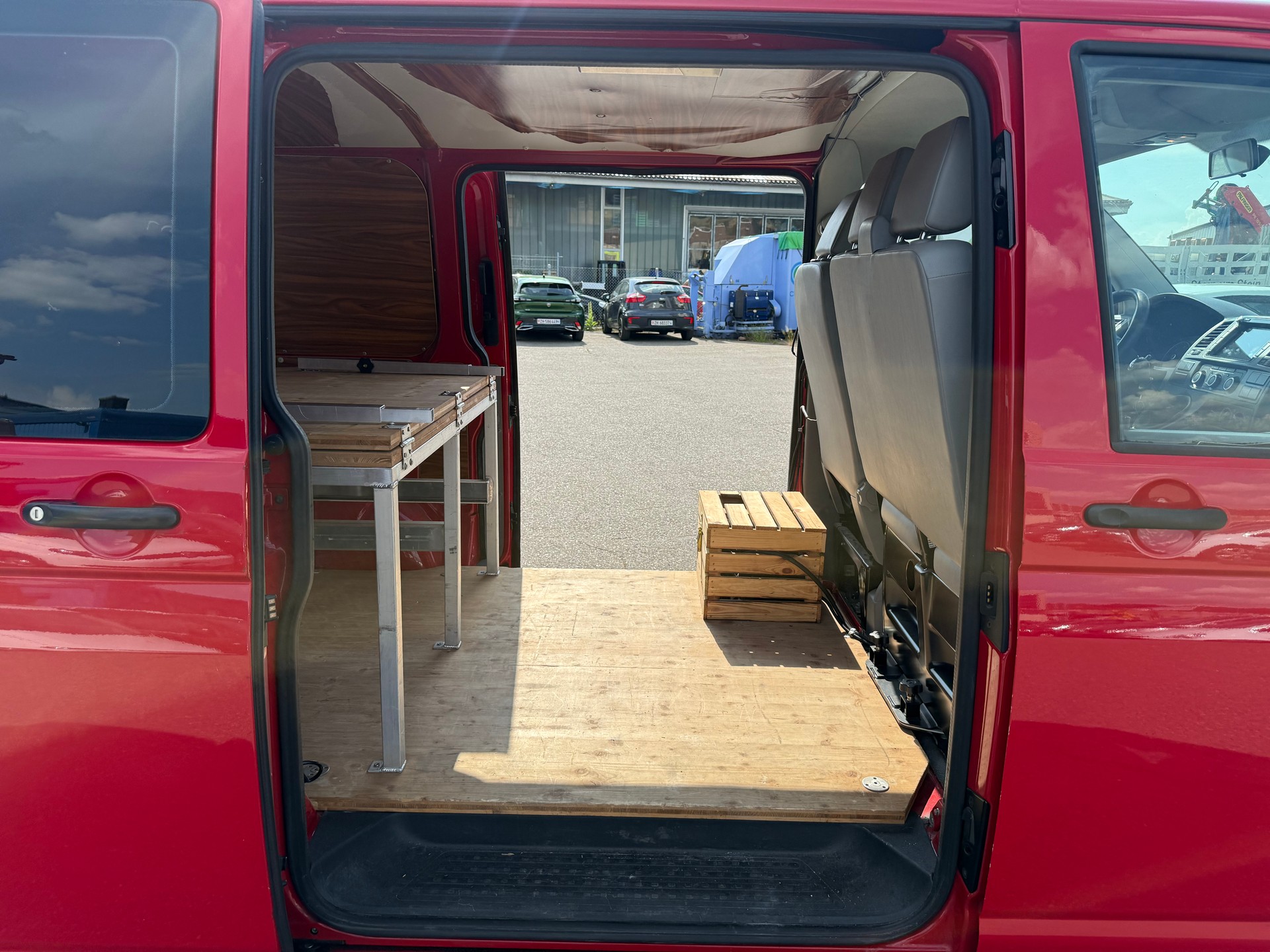 VW T5 2.0 TDI Entry-image-8